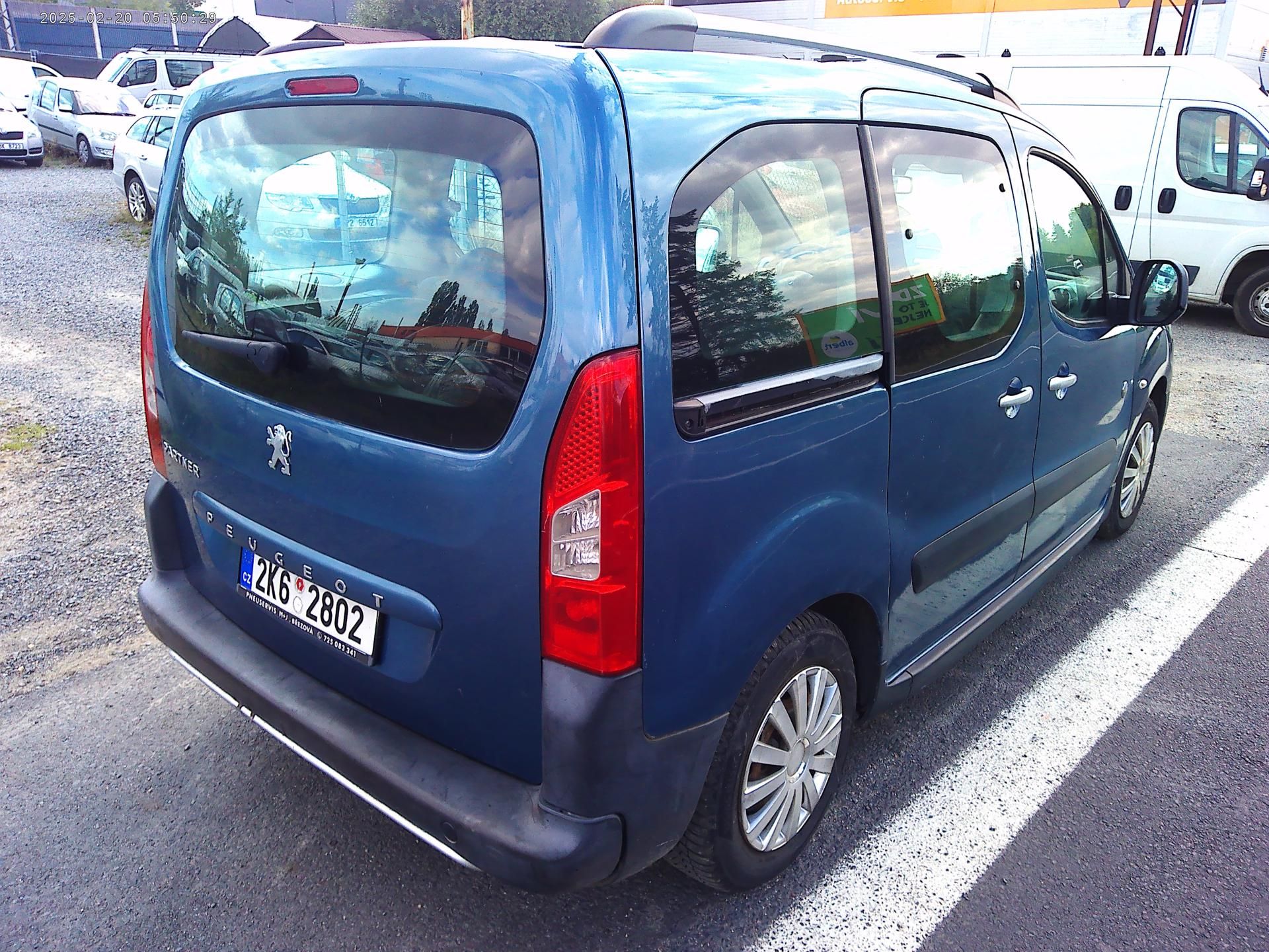 Peugeot Partner Tepee, 1.6 HDi, 66 kW, klima, 2x kola - fotka 5