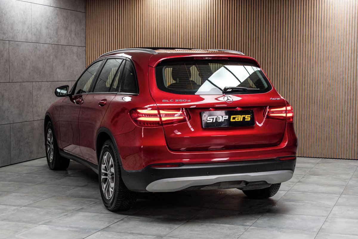 Mercedes-Benz GLC, 250d 4MATIC*ACC*TAŽNÉ*DPH - fotka 5
