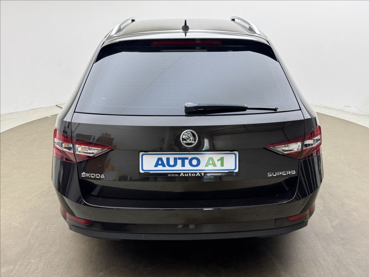 Škoda Superb, 2,0 DSG STYLE+ CANTON DPH ČR - fotka 5