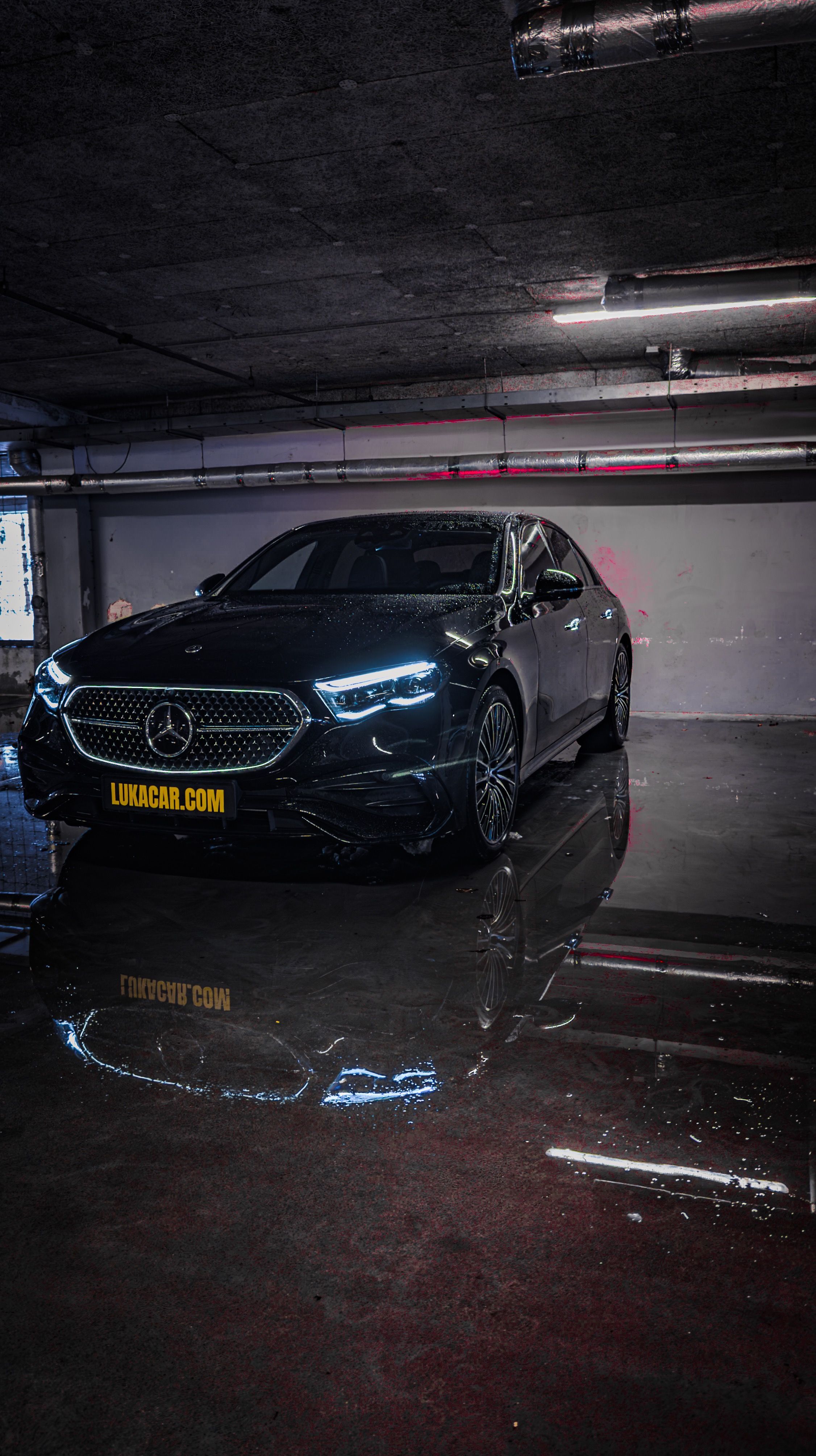 Mercedes-Benz Třídy E, MERCEDES E KLASS AMG 4 Matic - fotka 2