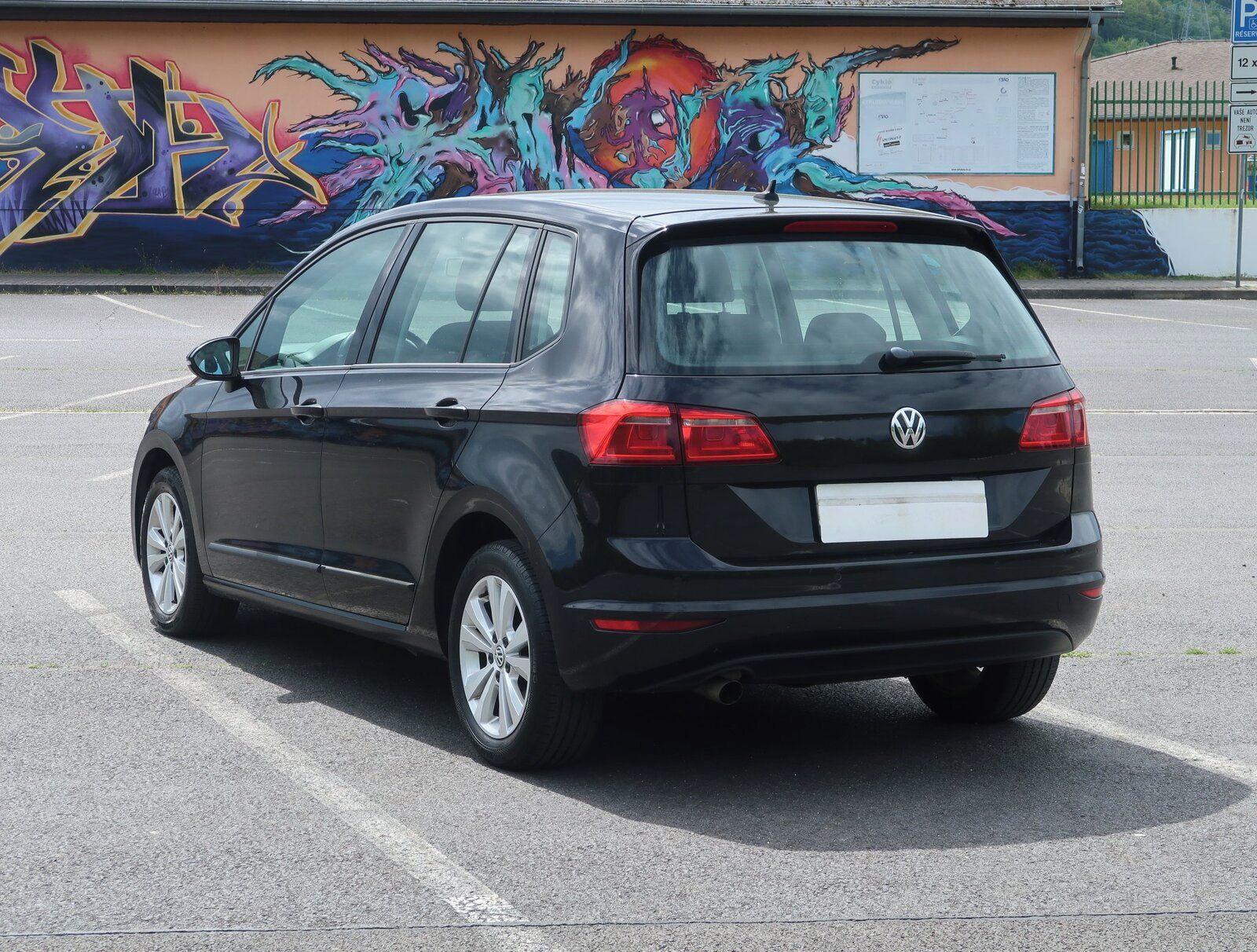 Volkswagen Golf Sportsvan, 1.6 TDI, Serv.kniha, Navi - fotka 4