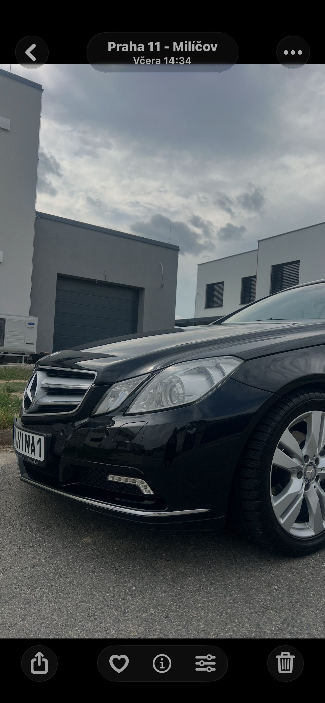 Mercedes-Benz Třídy E, Mercedes  E 200cgi CABRIO - fotka 2