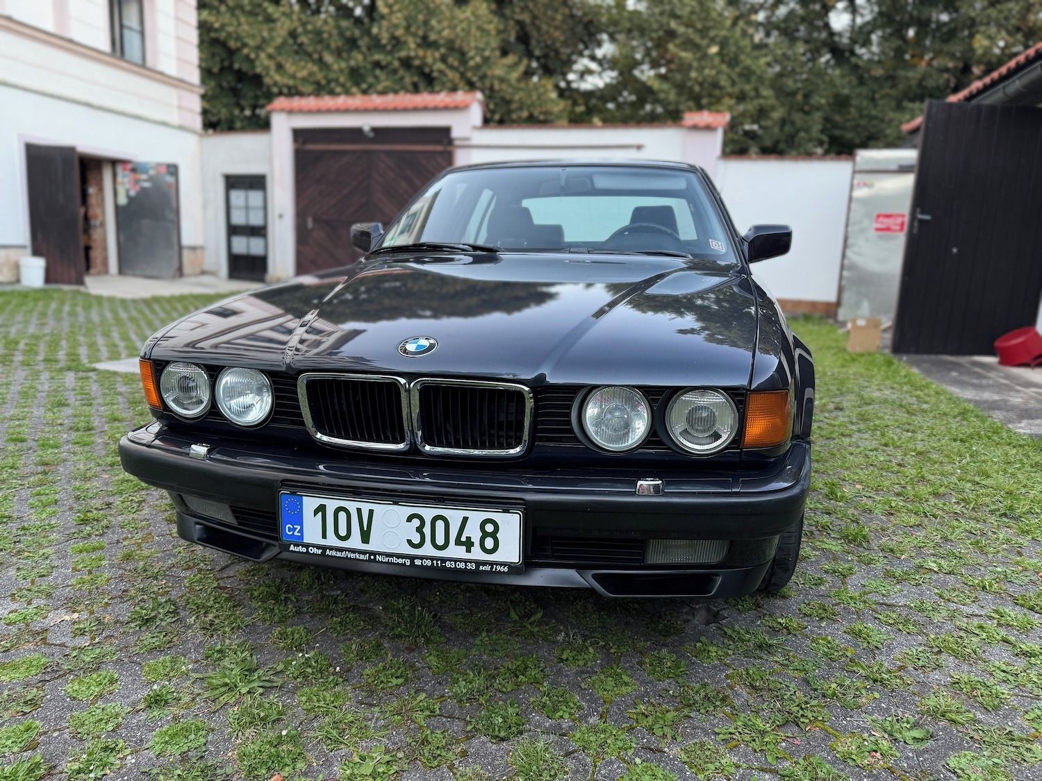 BMW Řada 7, 750i E32 V12 1991 - fotka 2