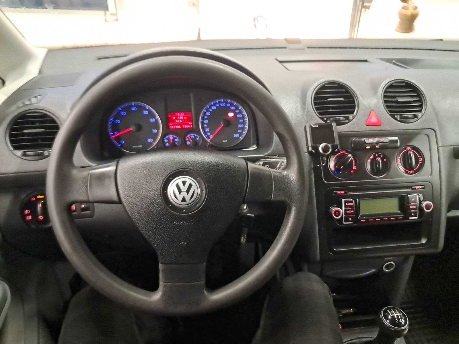 Volkswagen Caddy, 1.4 i, 5Míst, Klima, ČR, 1Maj - fotka 3