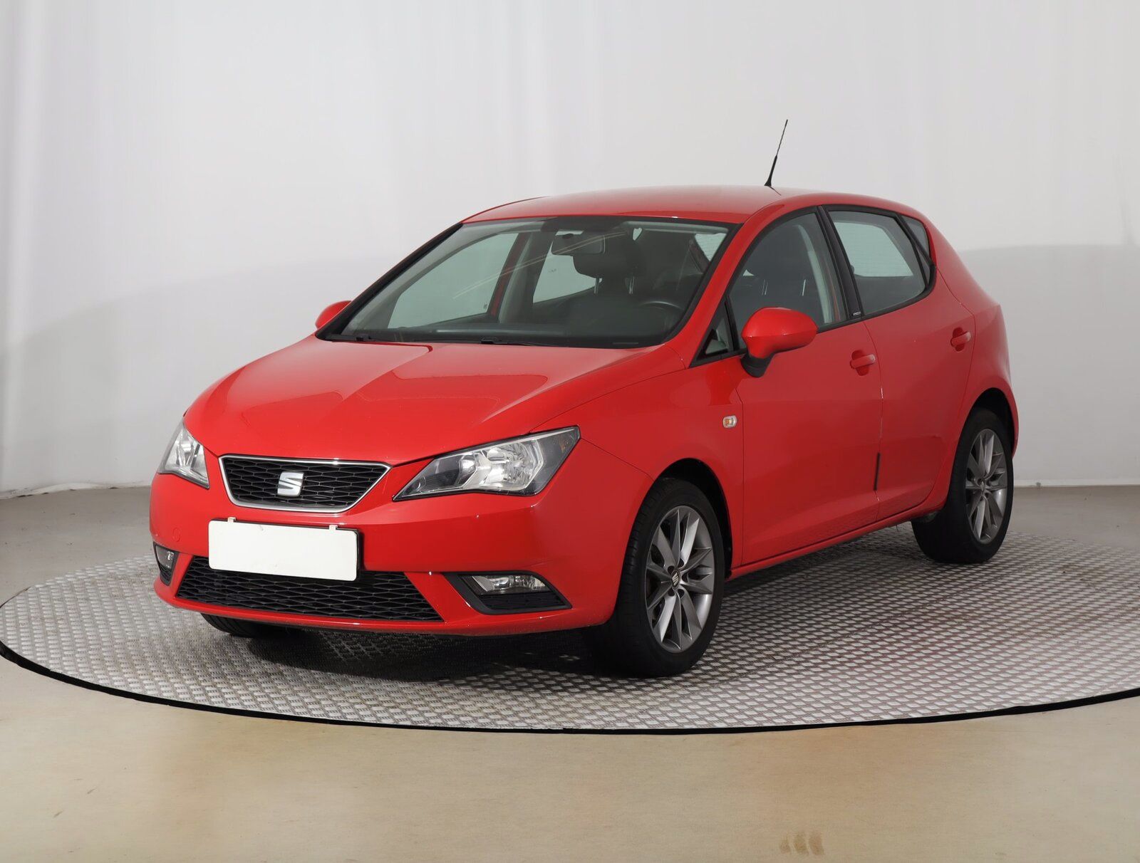 Seat Ibiza, 1.2 TSI, Serv.kniha - fotka 2