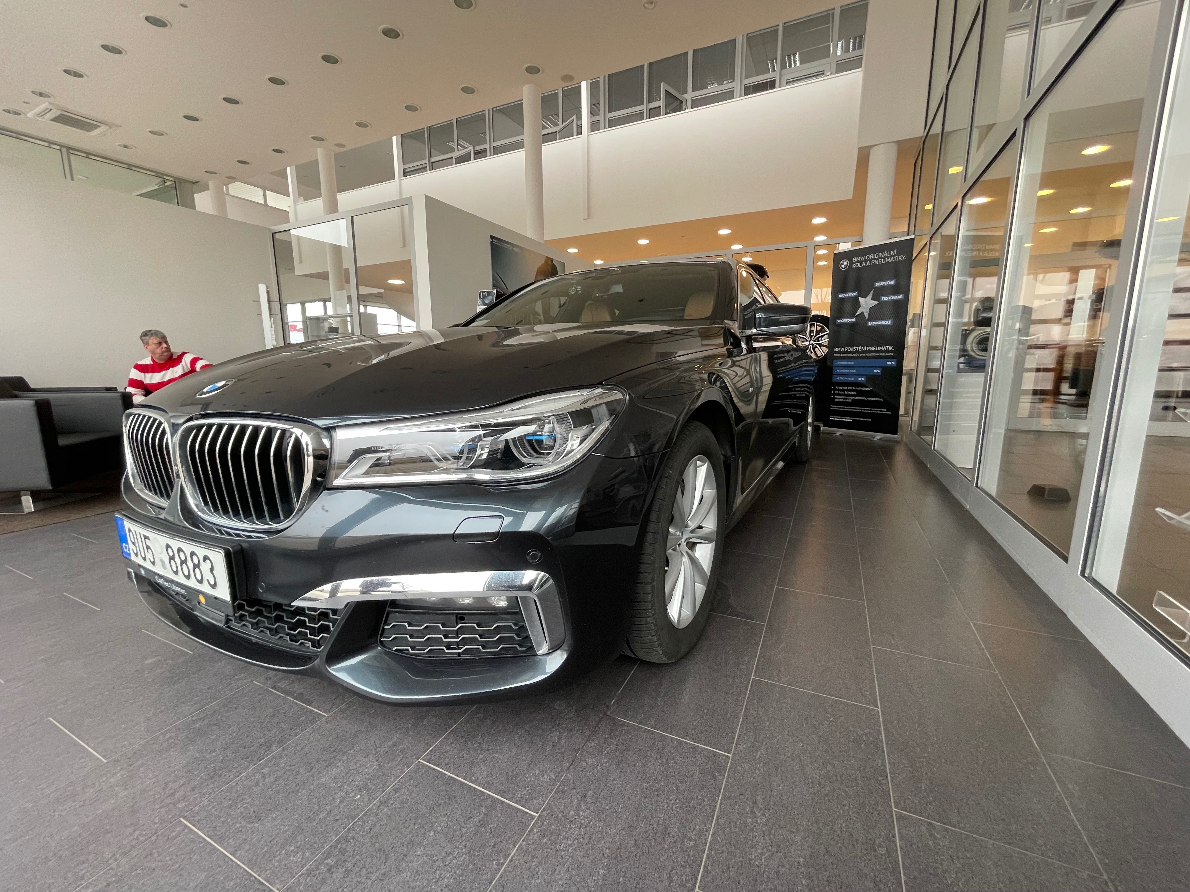 BMW Řada 7, BMW 740Ld xDrive - fotka 4