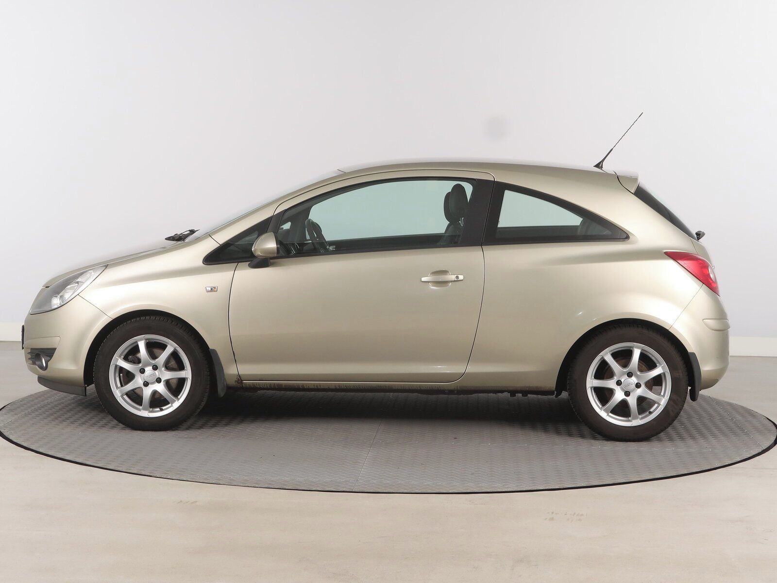 Opel Corsa, 1.3 CDTI, Automatická klima - fotka 3