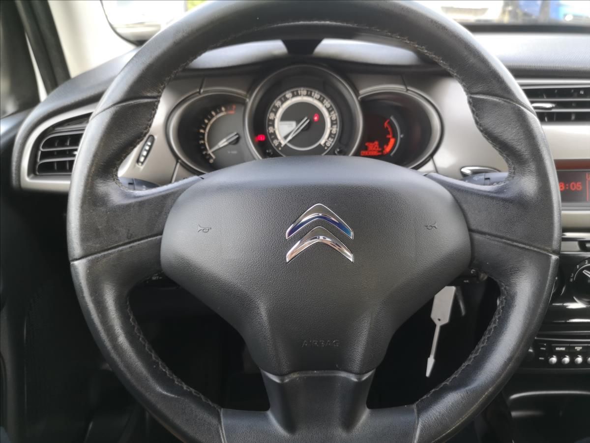 Citroën C3, 1,2 FAMILY WHITE - fotka 4