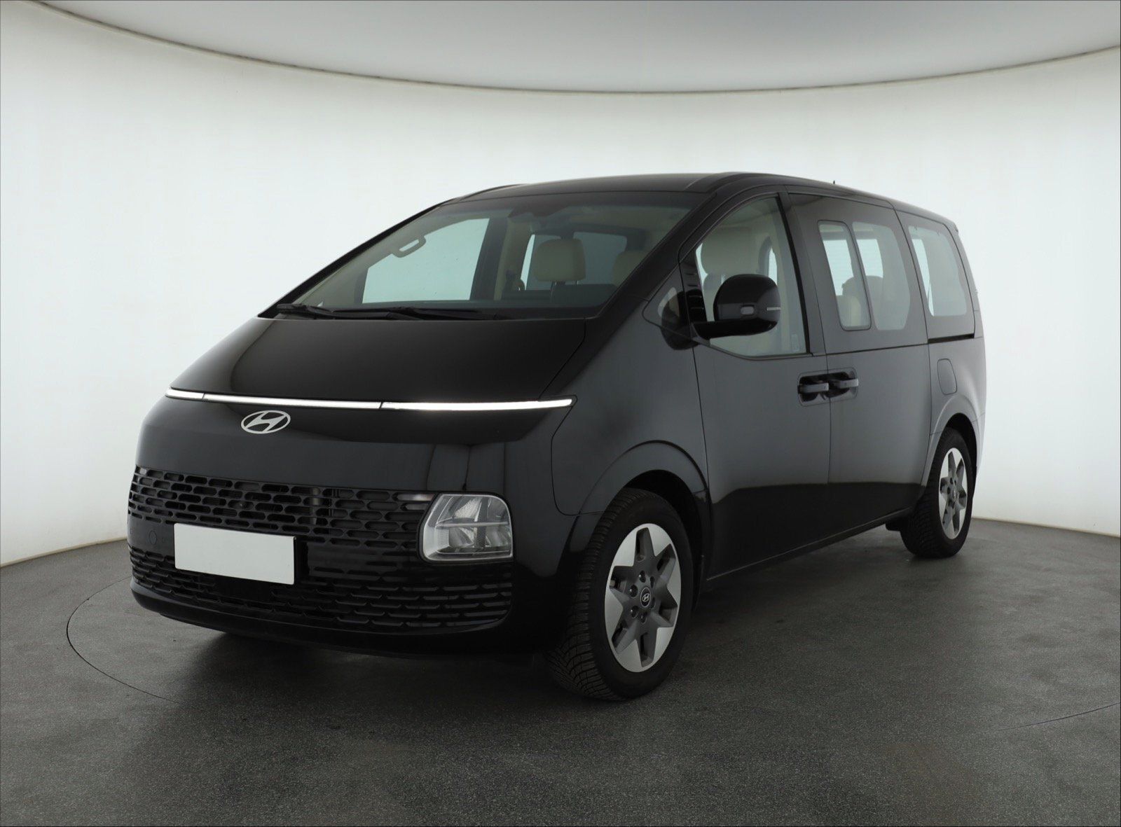 Hyundai Staria, 1.6 T-GDI HEV, Klima, ČR, 1Maj - fotka 2