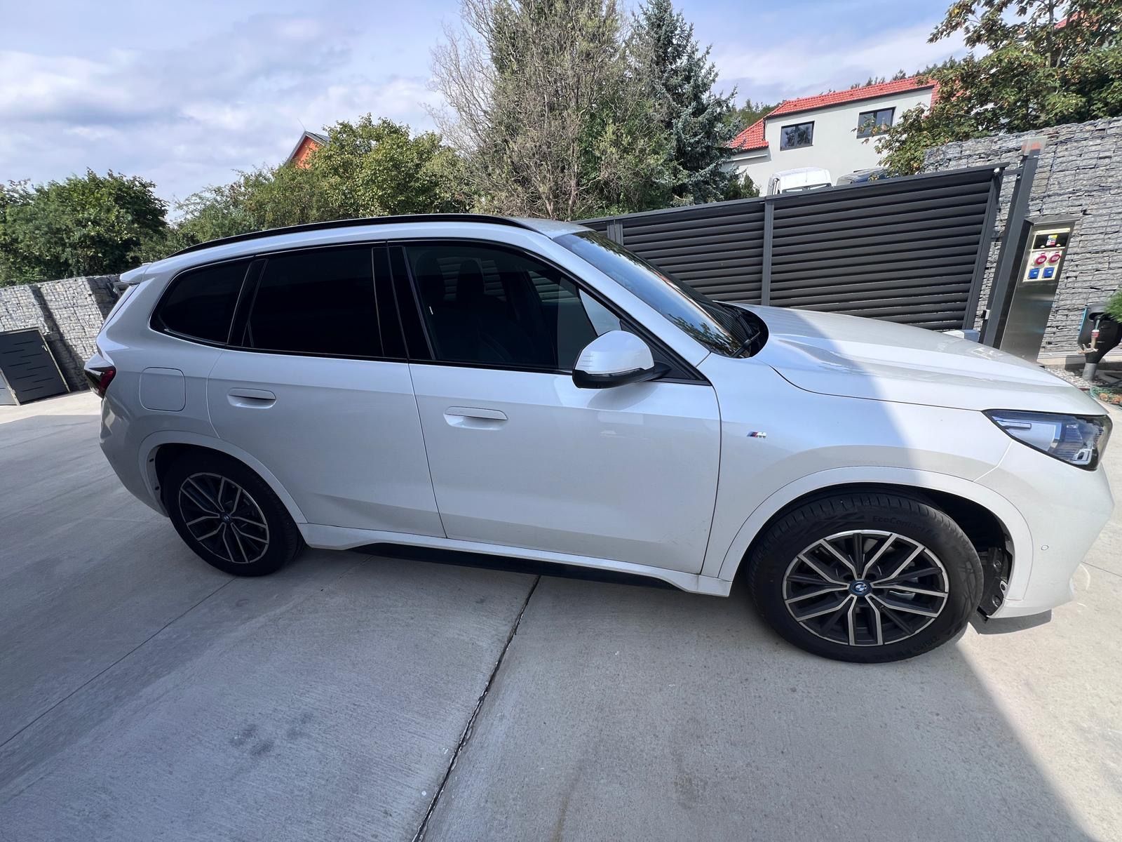 BMW X1, xDrive30e, M Sport, HUD, 326k - fotka 4