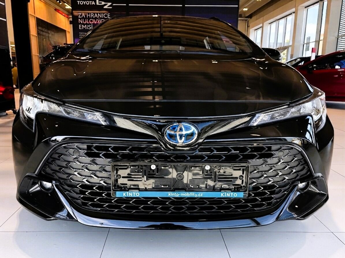 Toyota Corolla, 1,8   TS Comfort HEV - fotka 2
