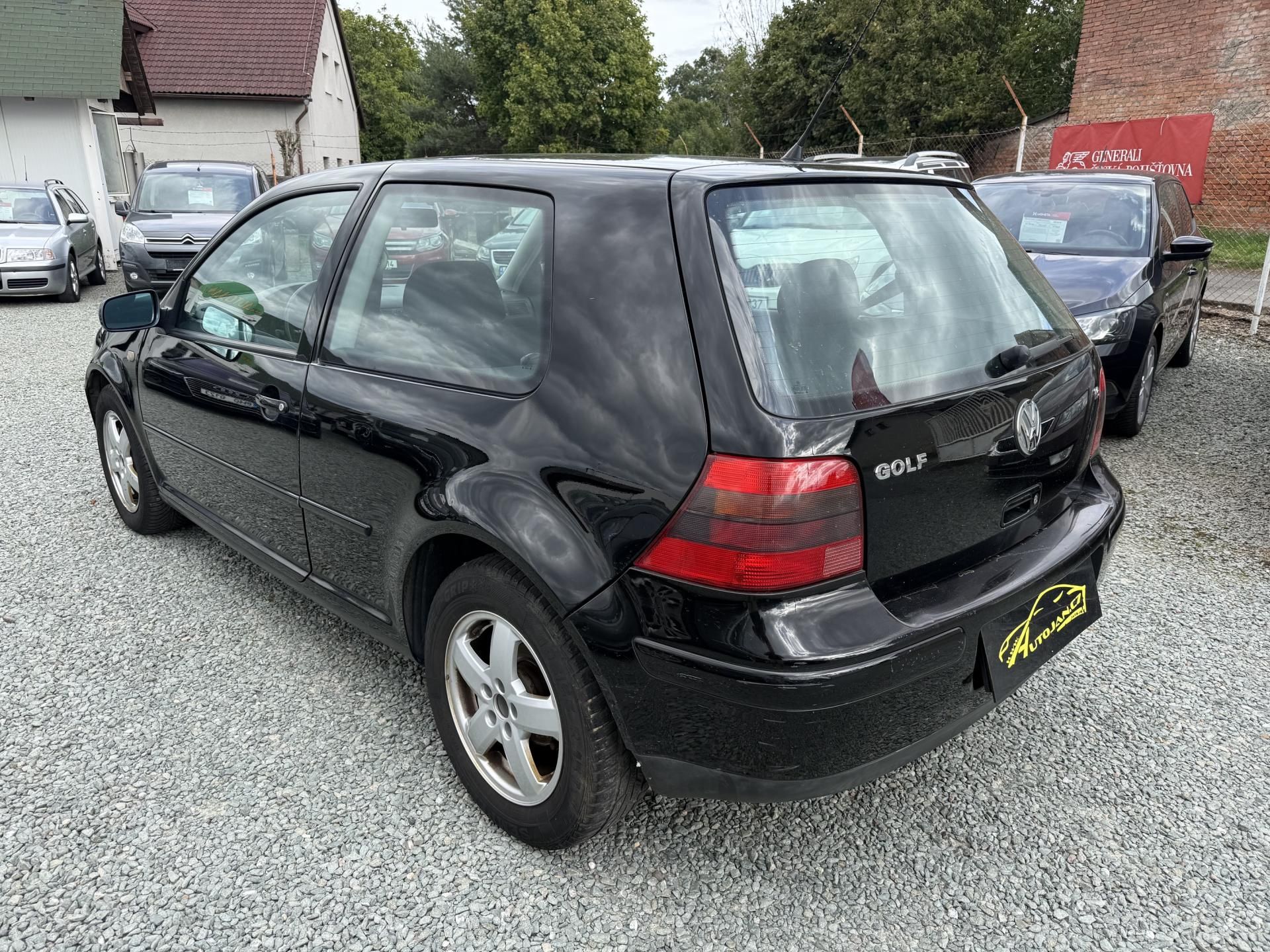Volkswagen Golf, 1.6i - fotka 4