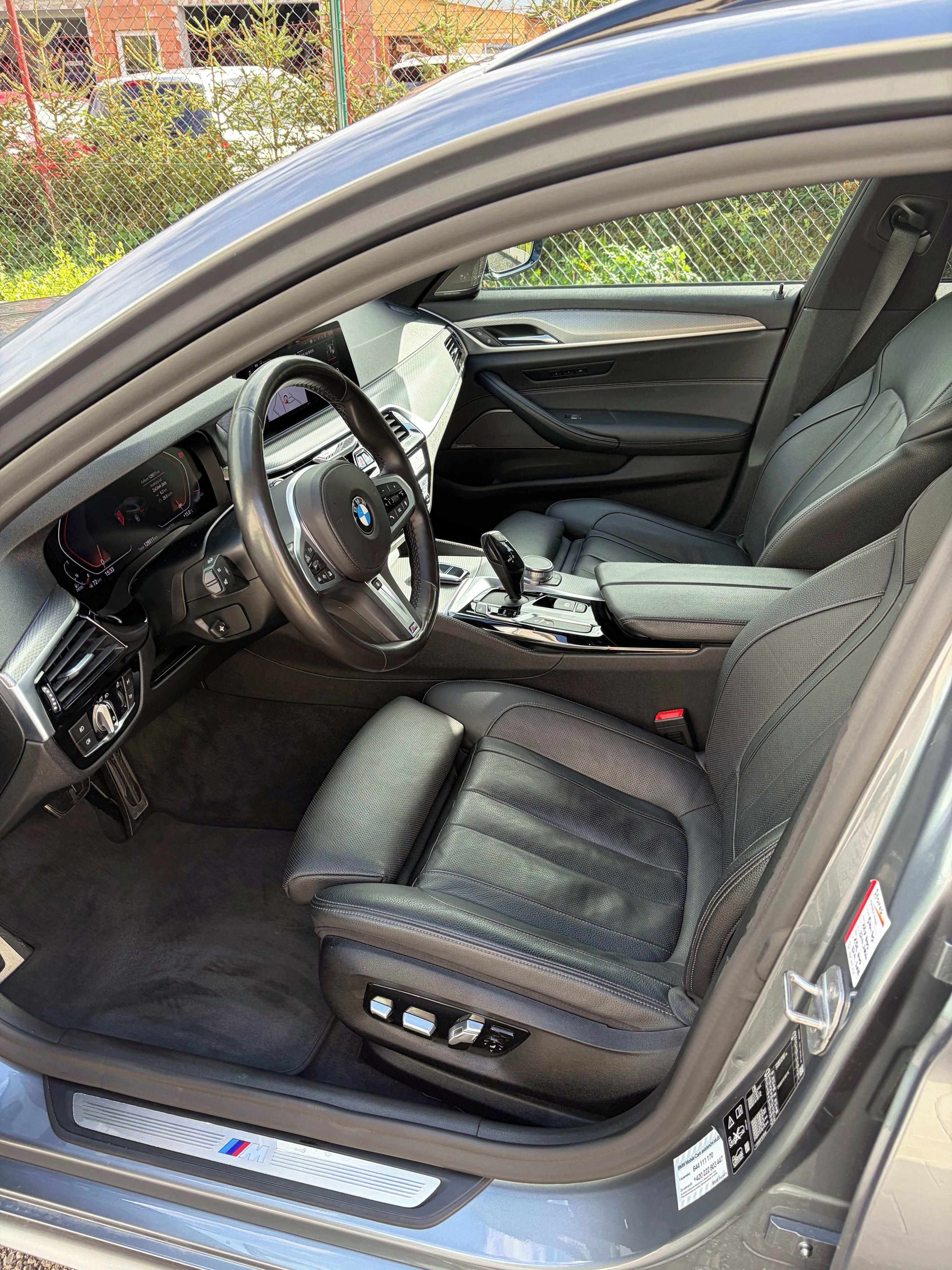 BMW Řada 5, 530d Xdrive - fotka 3