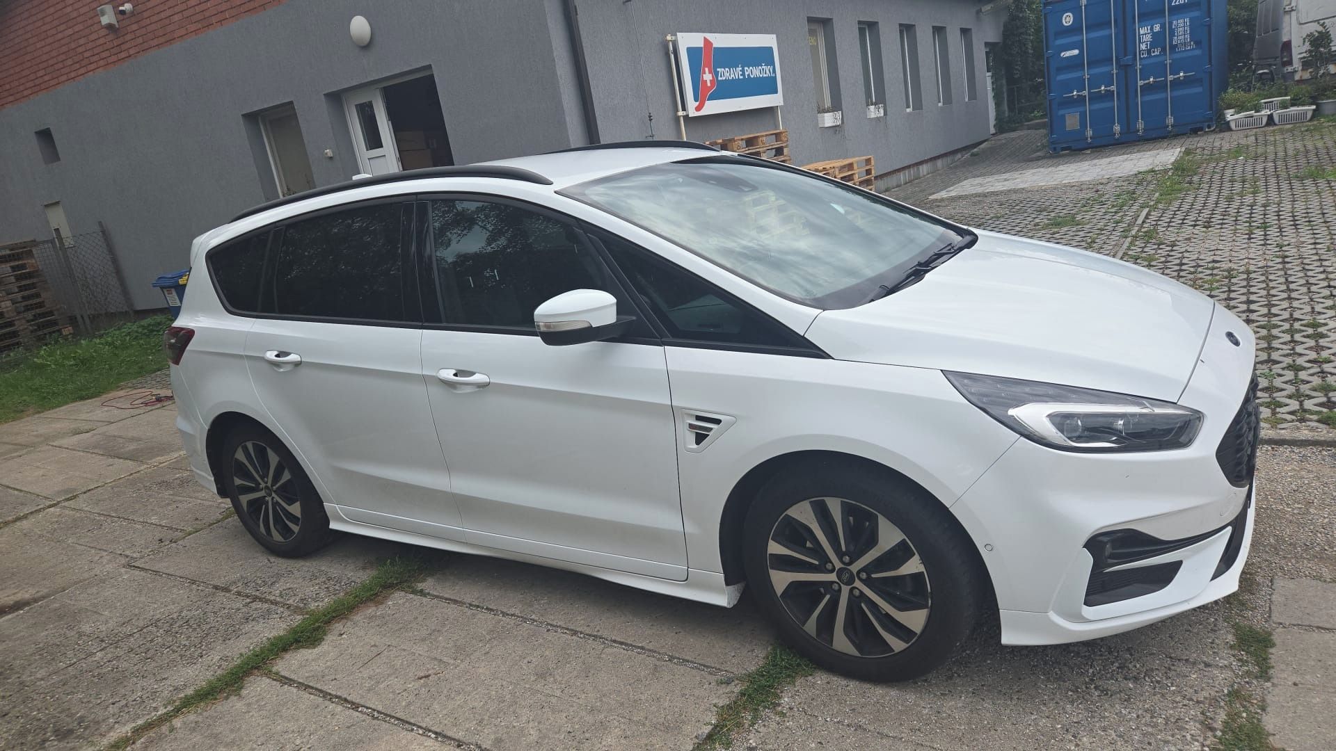 Ford S-MAX, FORD S-MAX 2.5 110kw HYBRID - fotka 2
