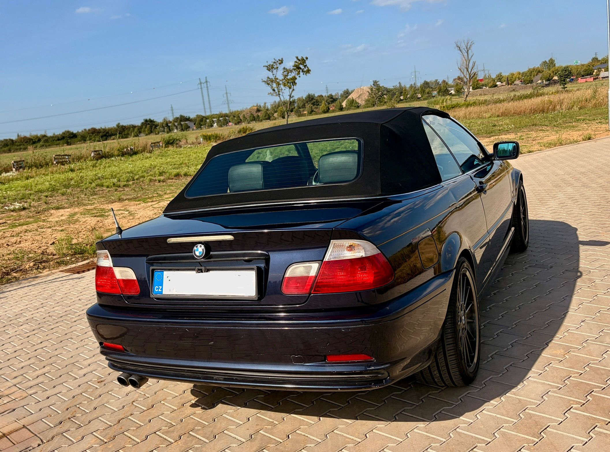 BMW Řada 3, 330i E46 kabrio 170kW automat - fotka 5