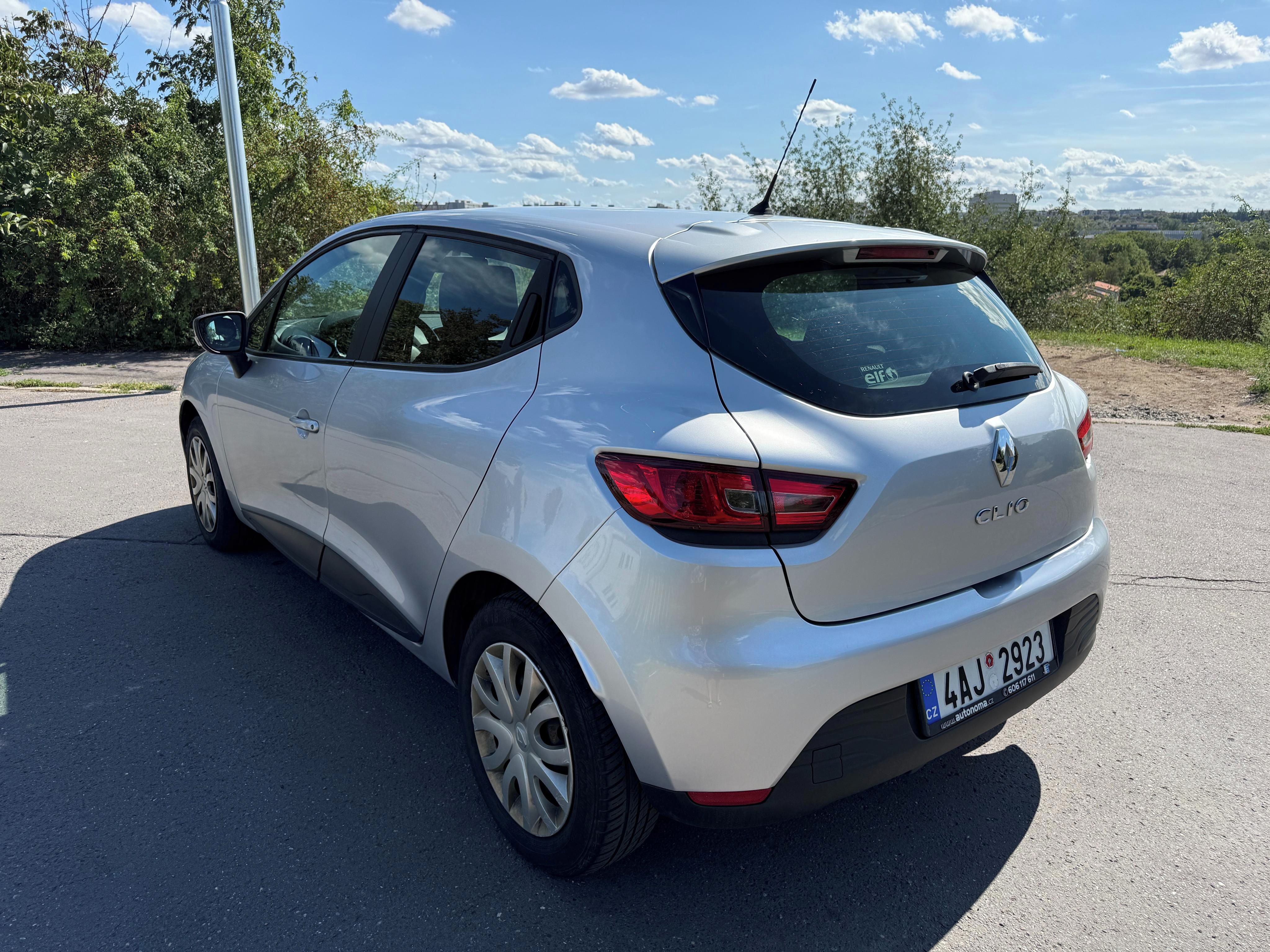 Renault Clio, Renault Clio IV 1.2 16V 55 kW - fotka 4