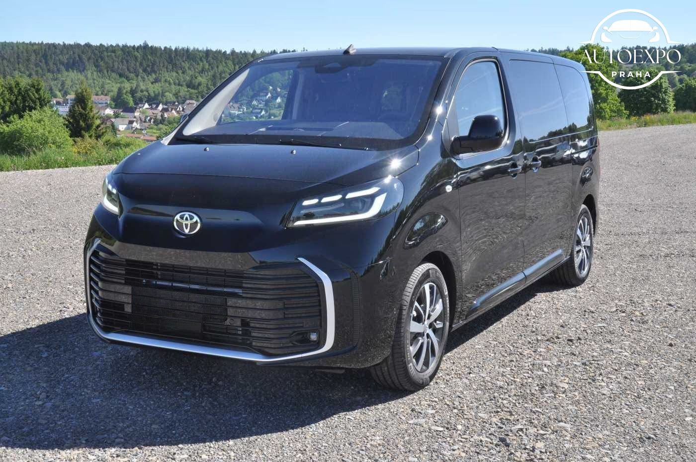 Toyota Proace, Proace Verso Teamplayer 8místn