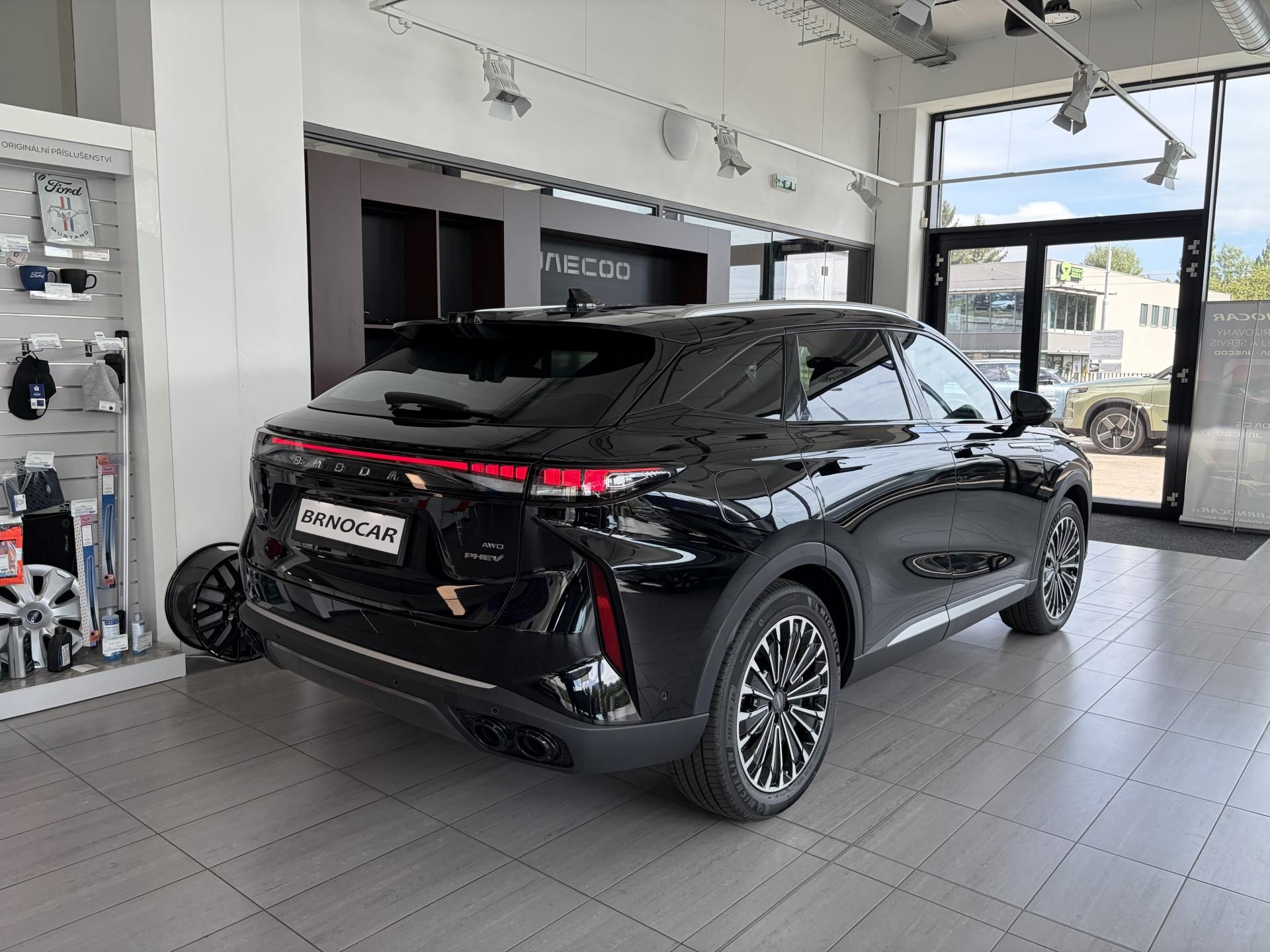 Omoda 9, Omoda 9 PHEV Premium - fotka 3