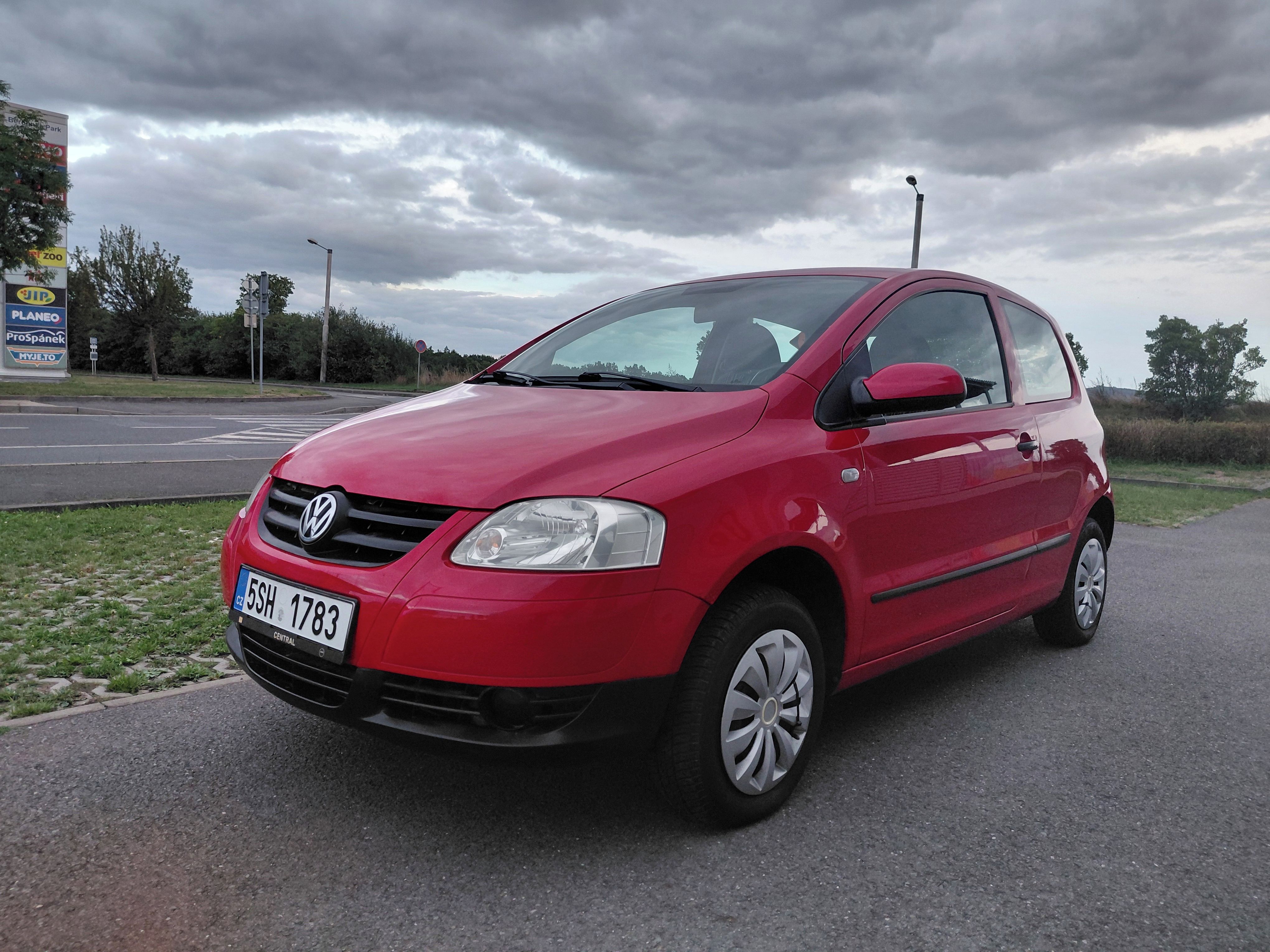 Volkswagen Fox, 1.2i SPOLEHLIVÉ AUTO+KOLA - fotka 3
