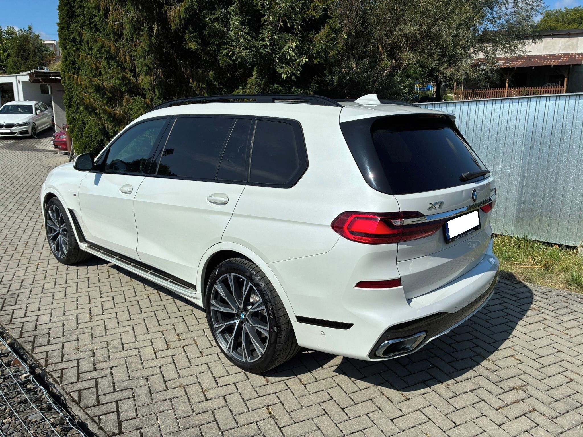 BMW X7, X7 xDrive40d M Sport 7 míst - fotka 2