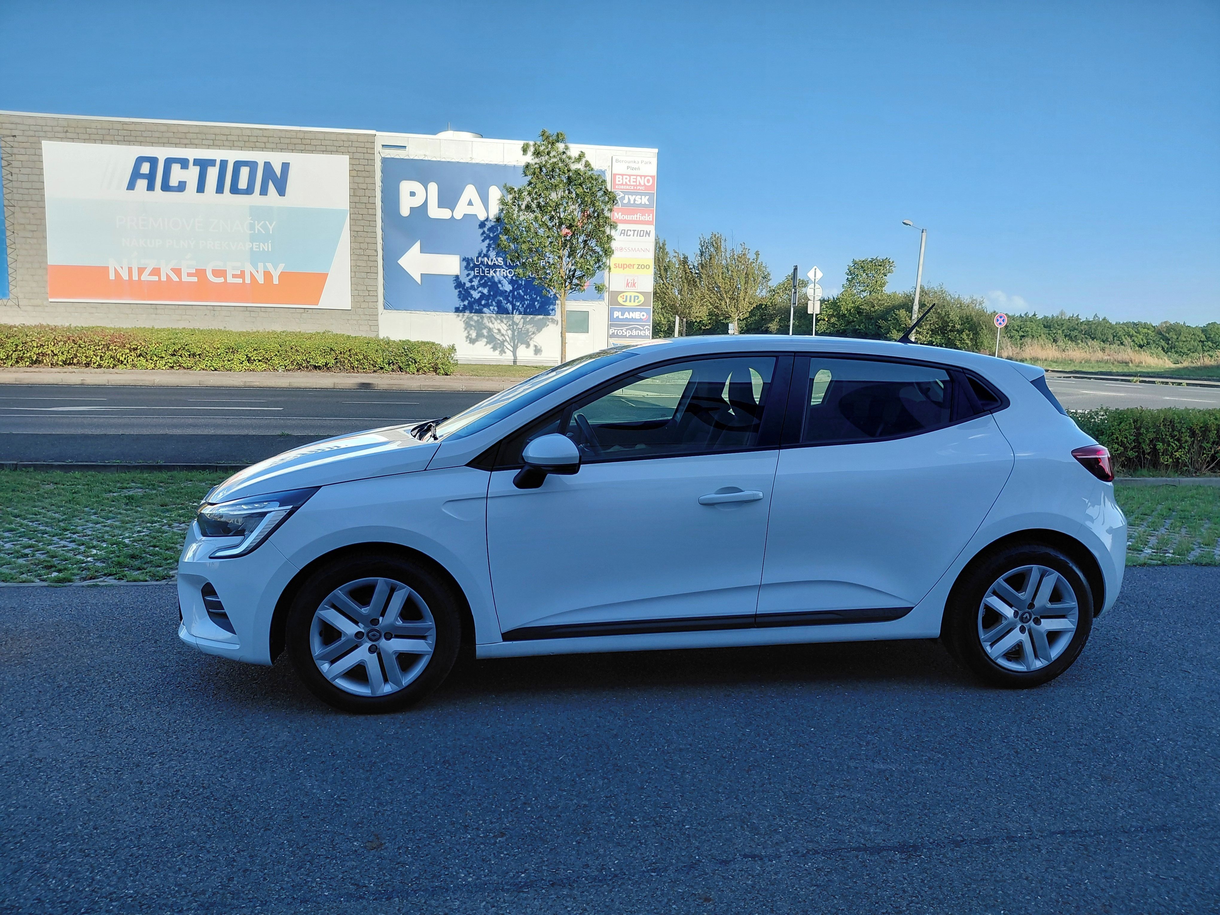 Renault Clio, 1.0TCE 67KW 2.MAJ VELMI PĚKNÉ - fotka 4