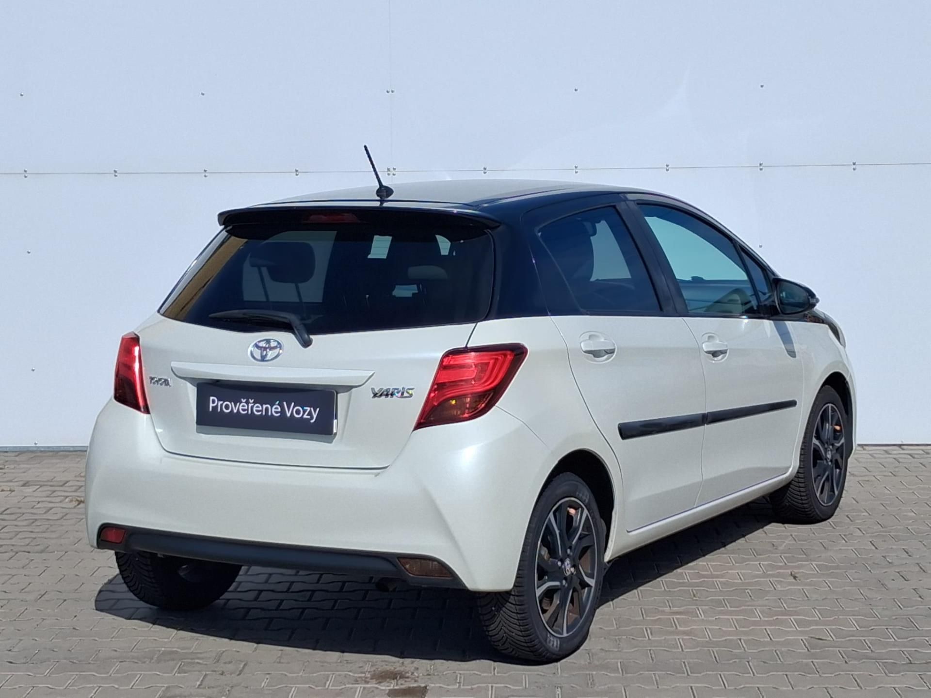 Toyota Yaris, 1.3 VVT-i Selection Smart - fotka 2