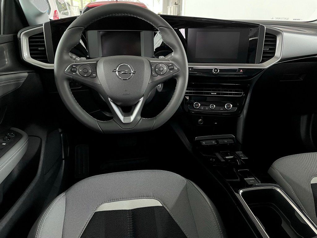 Opel Mokka, Elegance Electro 100kW - fotka 6
