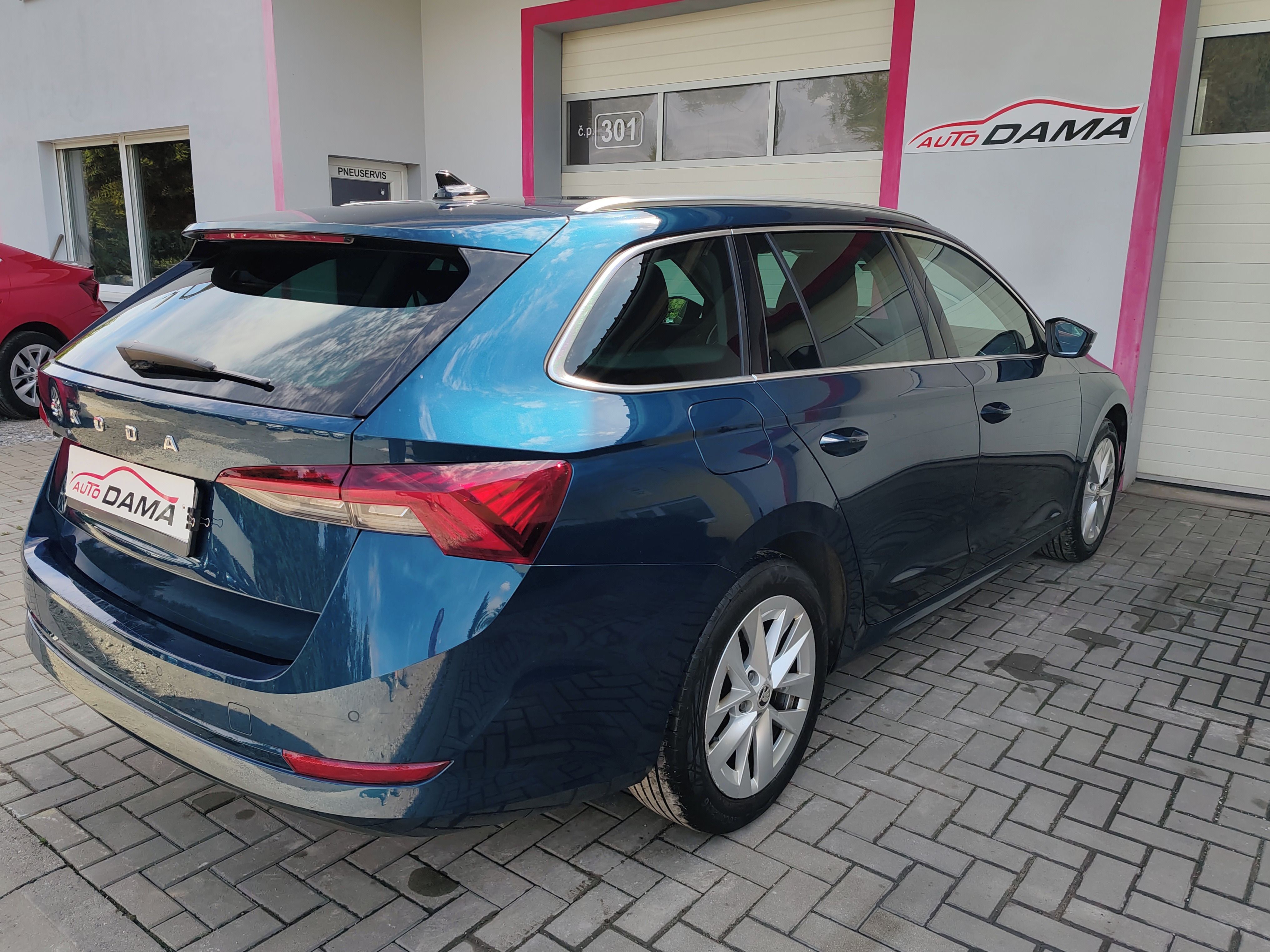 Škoda Octavia, 2.0TDI DSG Style 1Maj ČR DPH - fotka 4