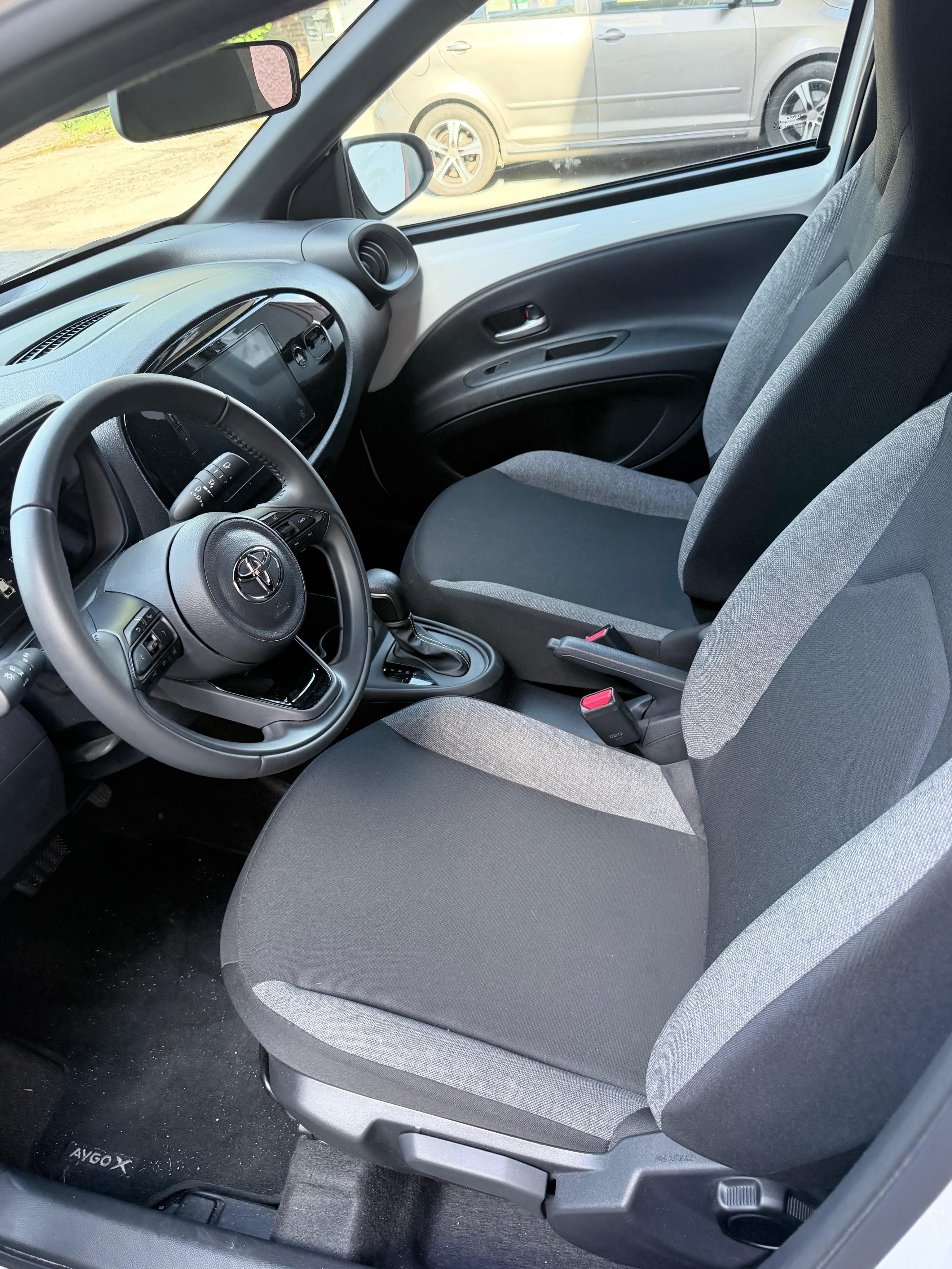 Toyota Aygo, X 1.0 VVT-i 53kW AT CZ - fotka 5