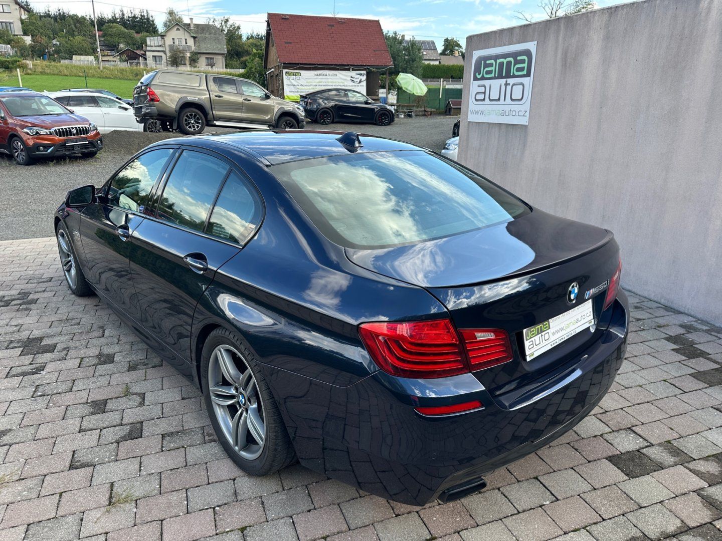 BMW Řada 5, 550i 331kW M-PACKET ZADOKOLKA - fotka 6