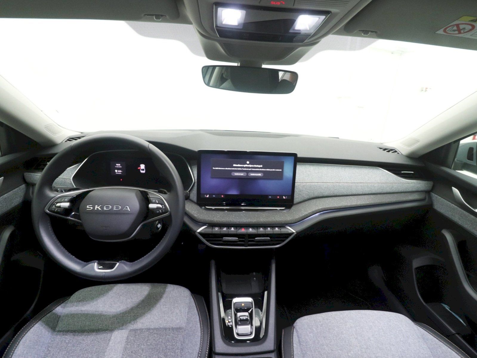 Škoda Octavia, Top Selection DSG 1.5TSI 85kW - fotka 5