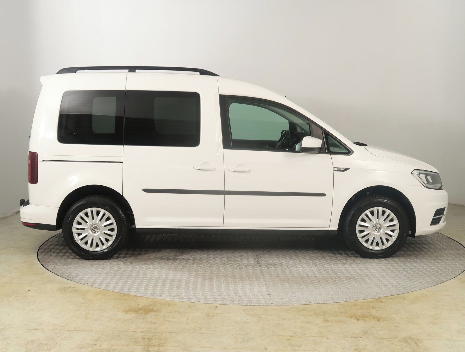 Volkswagen Caddy, 1.2 TSI, 5Míst, Klima, ČR - fotka 6