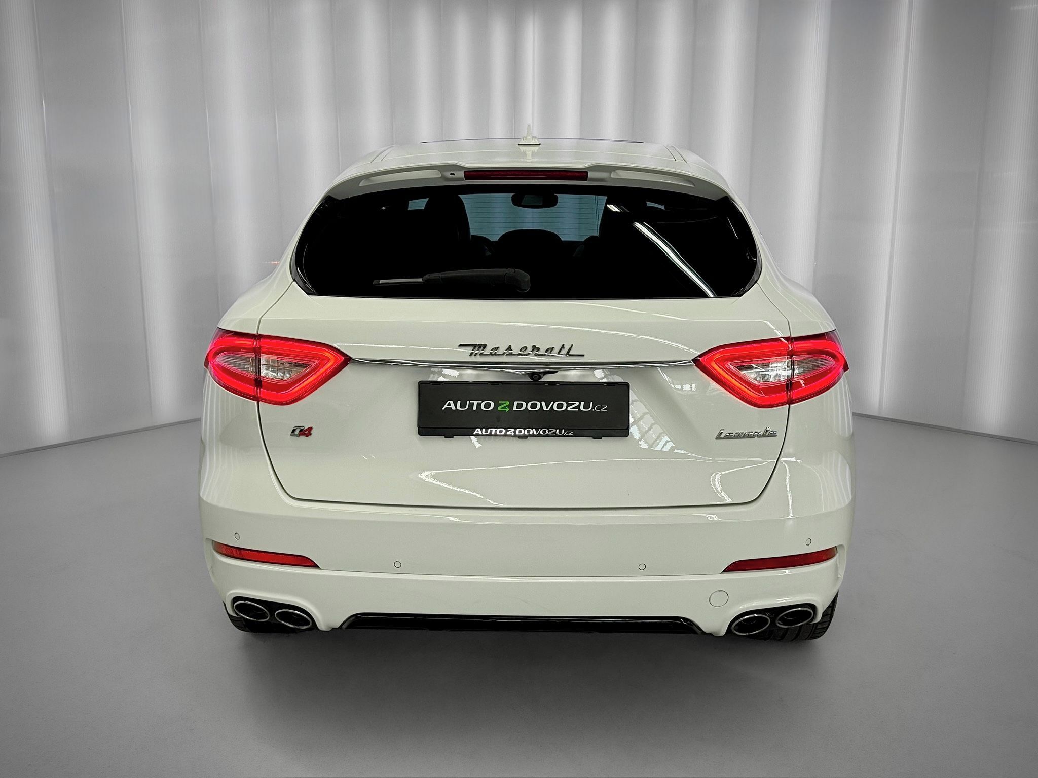 Maserati Levante, V6 Q4 DIESEL, PANORAMA, VZDUCH - fotka 6
