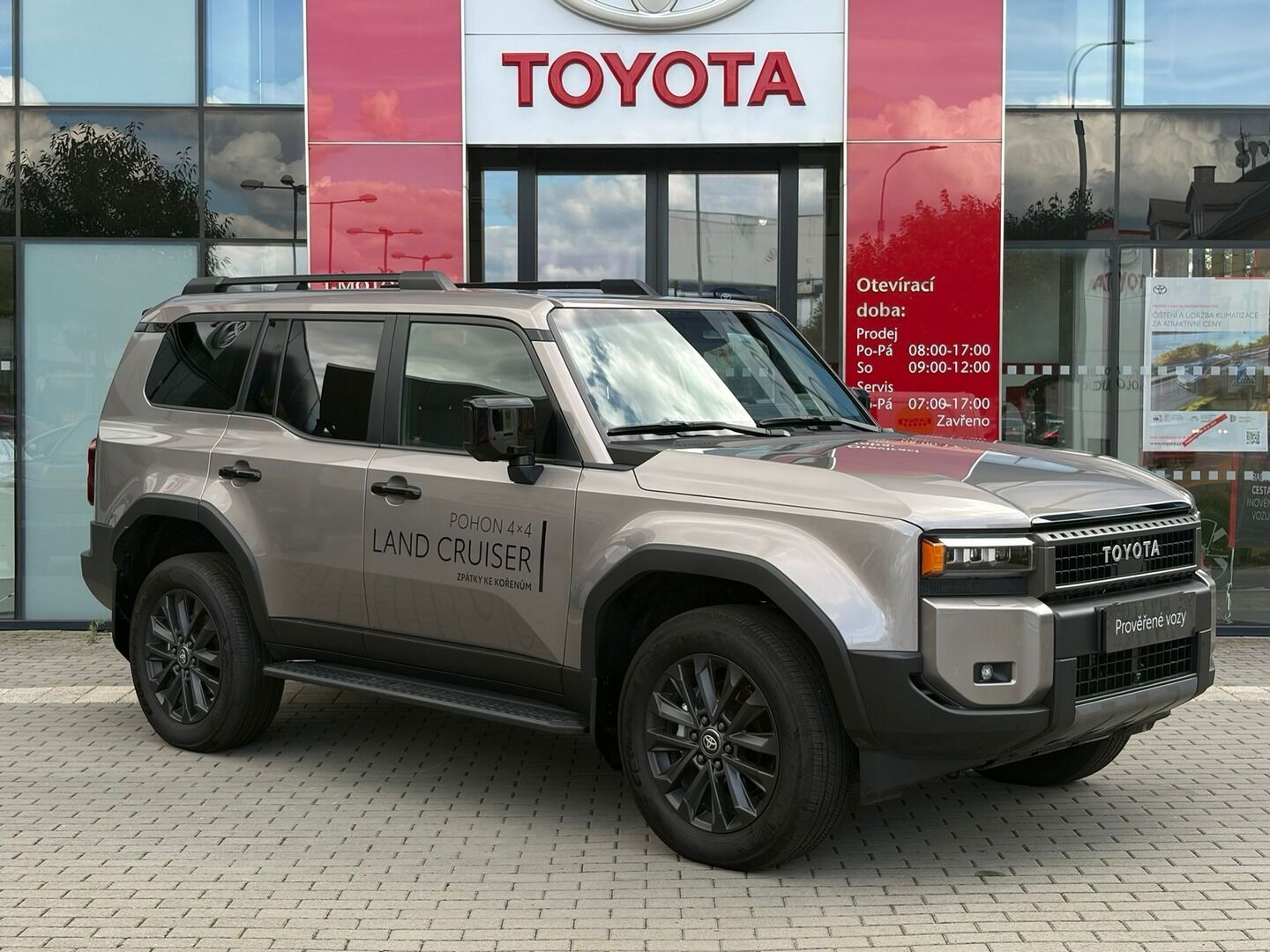 Toyota Land Cruiser, 2.8 Executive - fotka 4