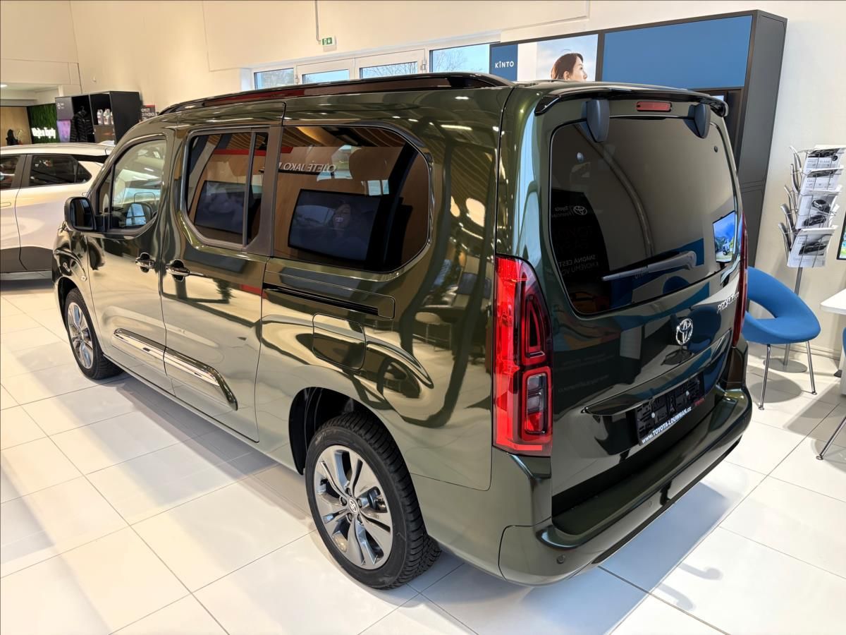 Toyota Proace City Verso, 1,5   LWB 1.5D 130 MT  Family - fotka 5