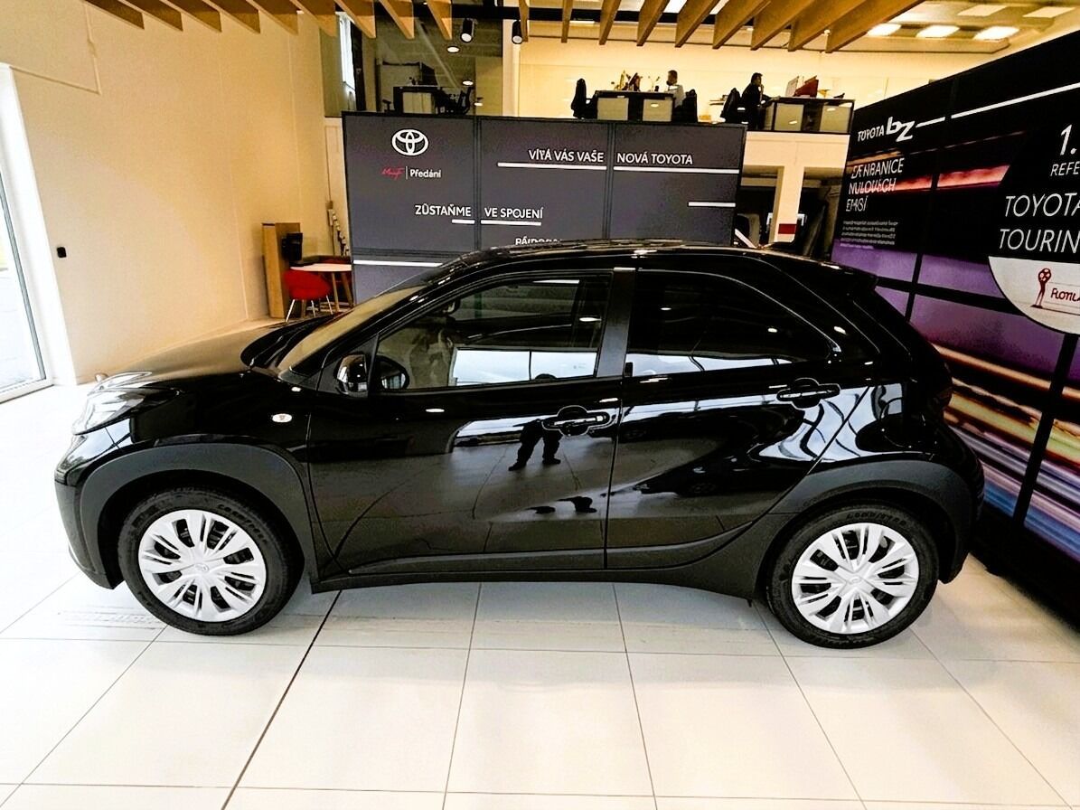 Toyota Aygo, 1,5   X Active 2026 - fotka 4