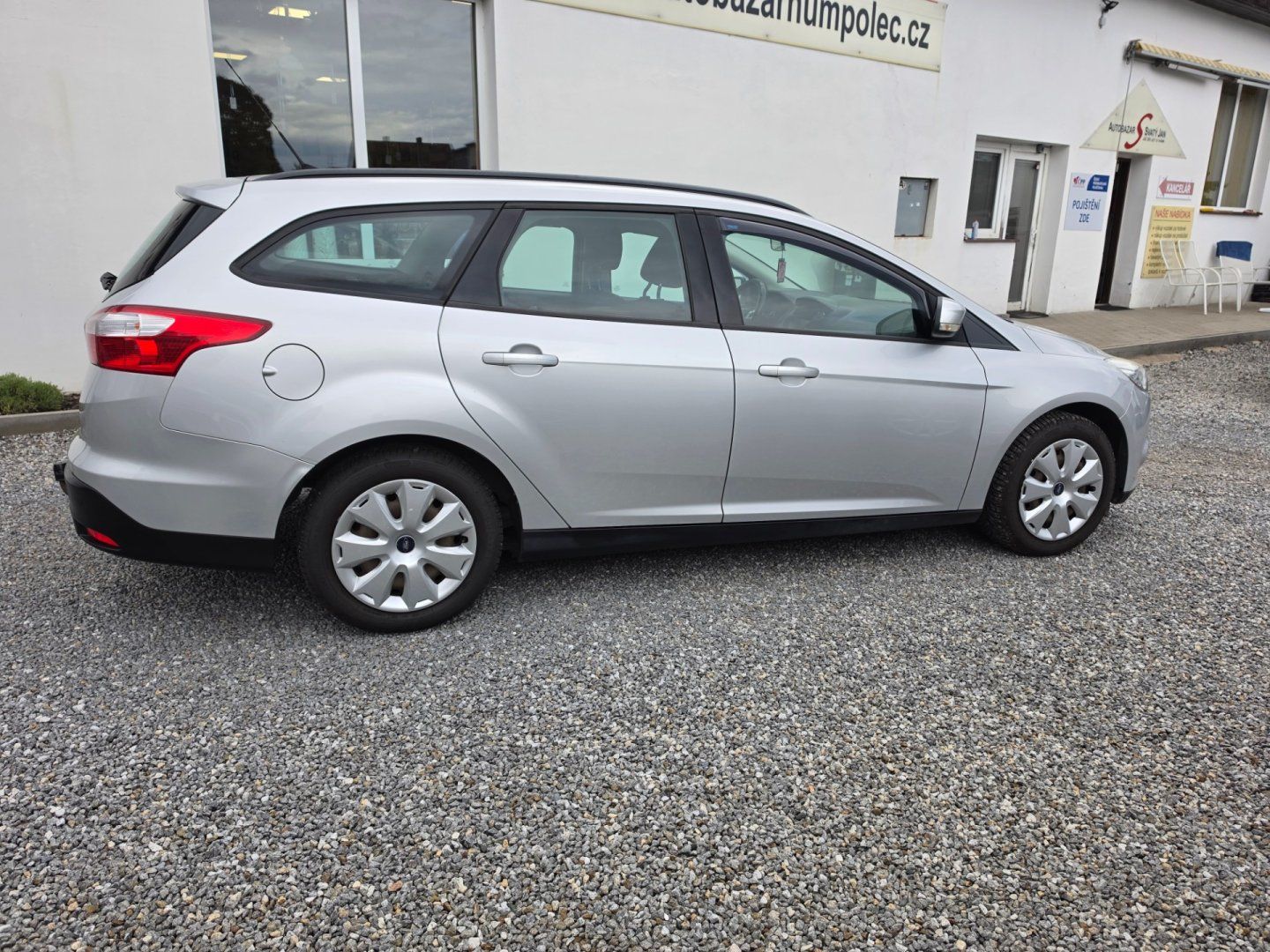 Ford Focus, 1.6 16V Serviska,Tažné - fotka 2