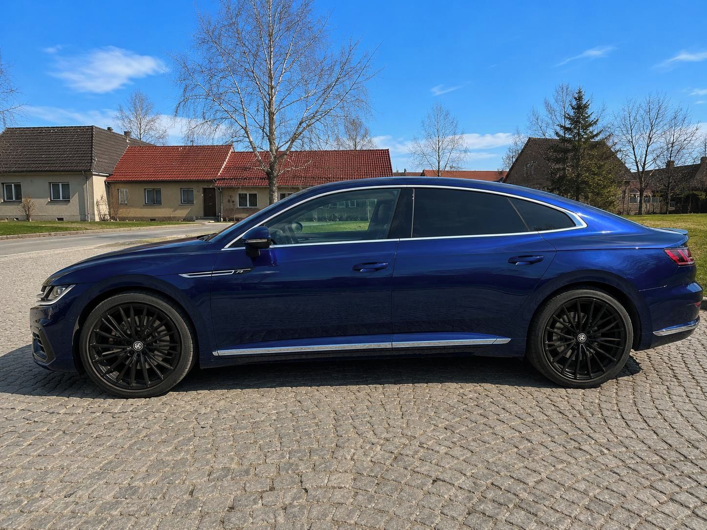 Volkswagen Arteon, 2.0 TDI BMT DSG R-line - fotka 4