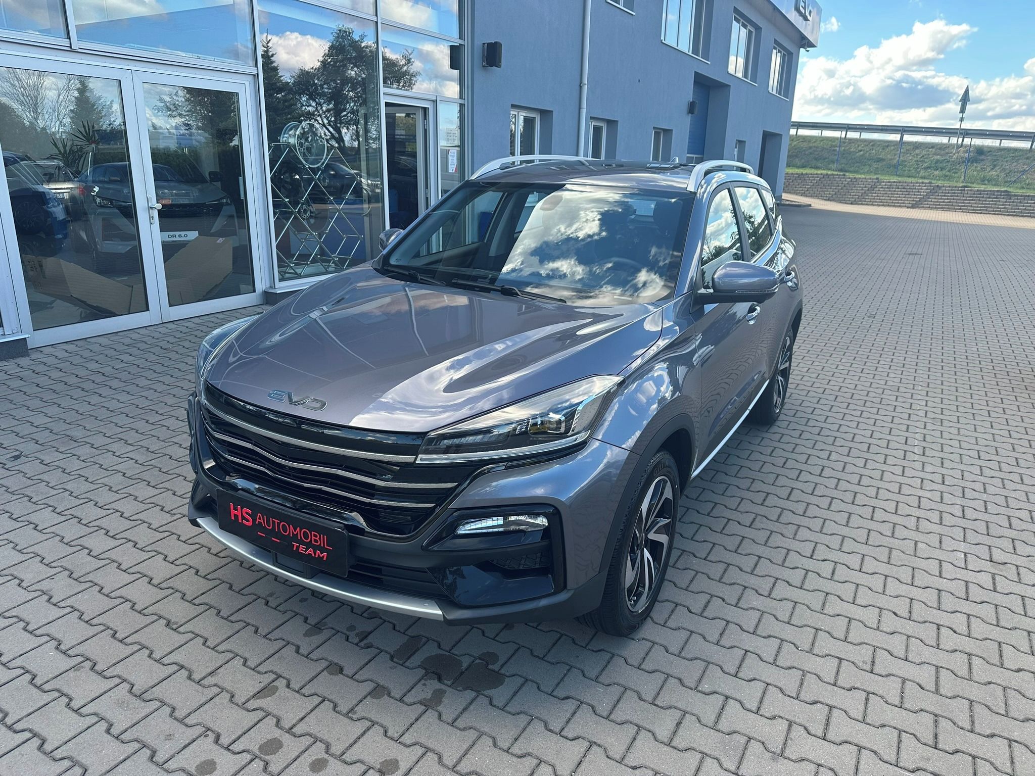 DR EVO Cuatro, 1,5i 86kW M/T   Tovární záruka - fotka 2
