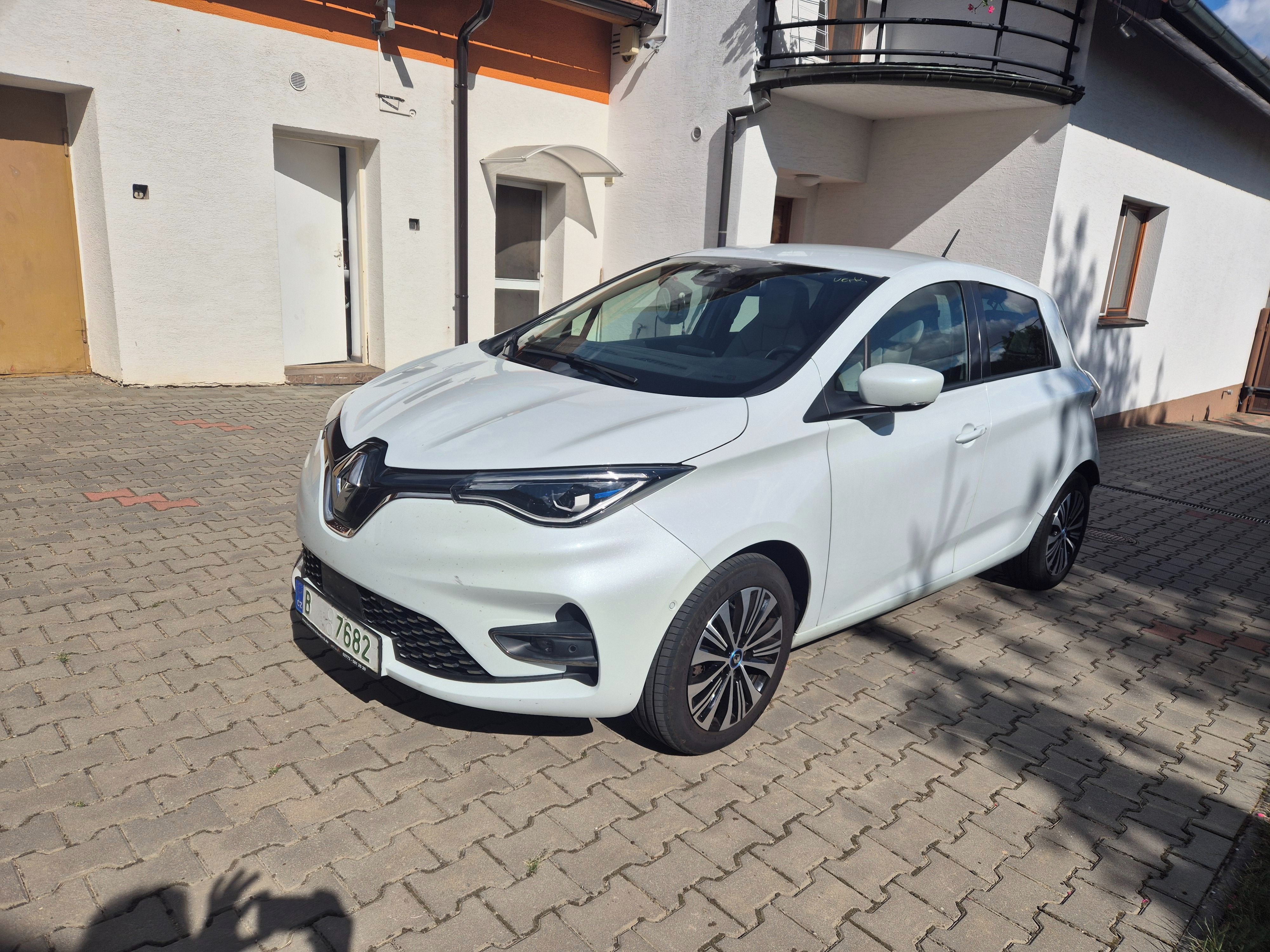 Renault ZOE, R135 Riviera SoH 92% CCS