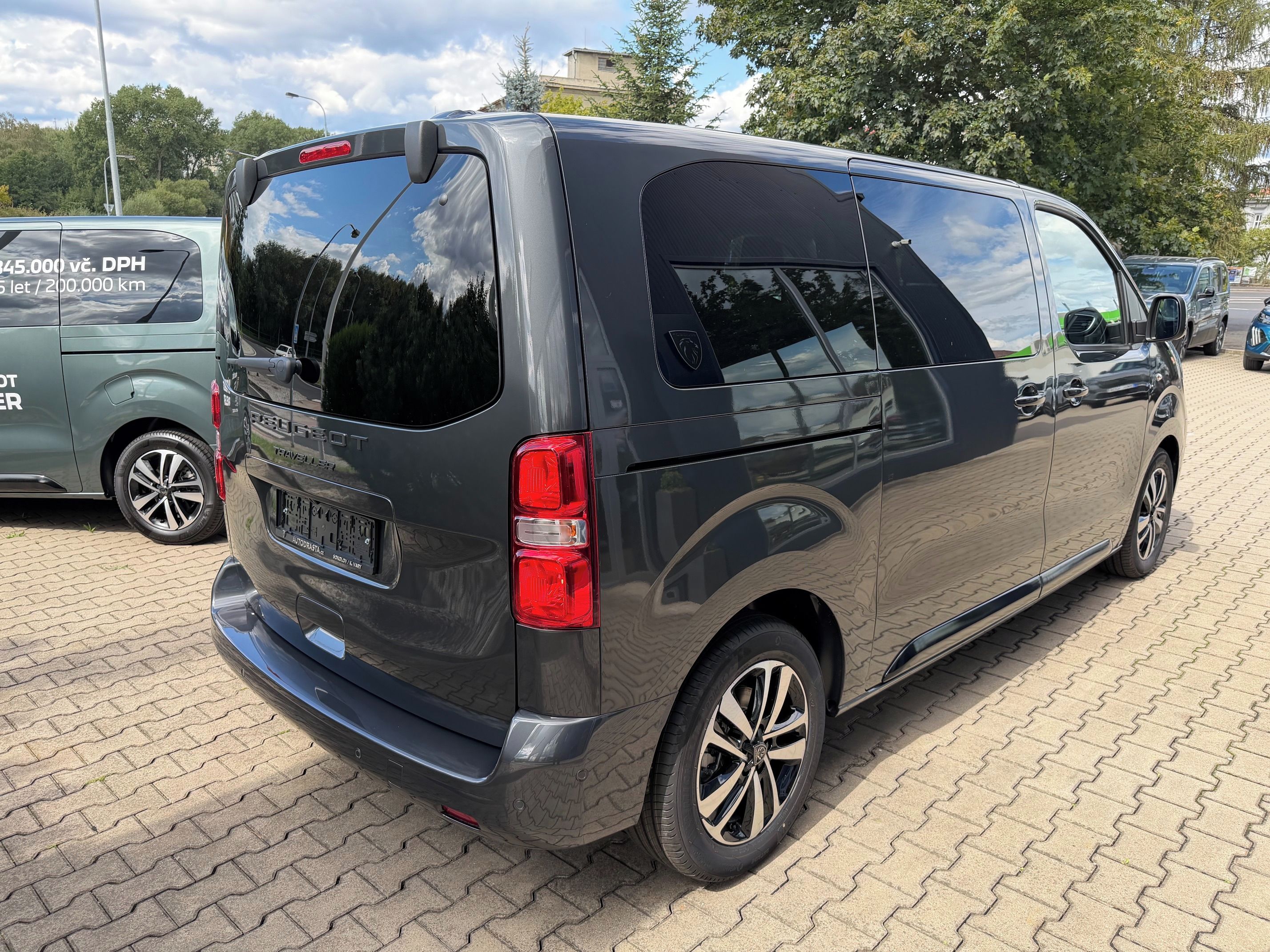 Peugeot Traveller, Active L2 2.2 BlueHDi 150 MAN6 - fotka 6