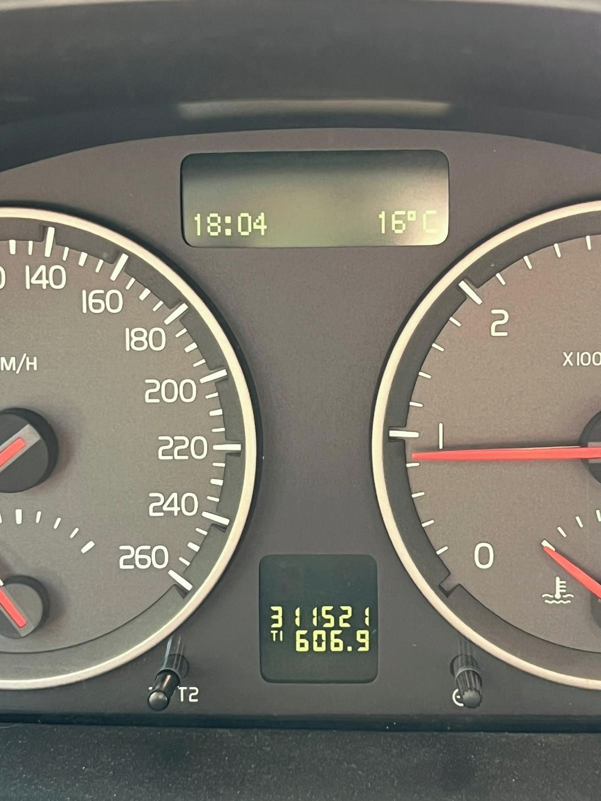 Volvo V50, VOLVO V50 kombi 2.0 D - fotka 6