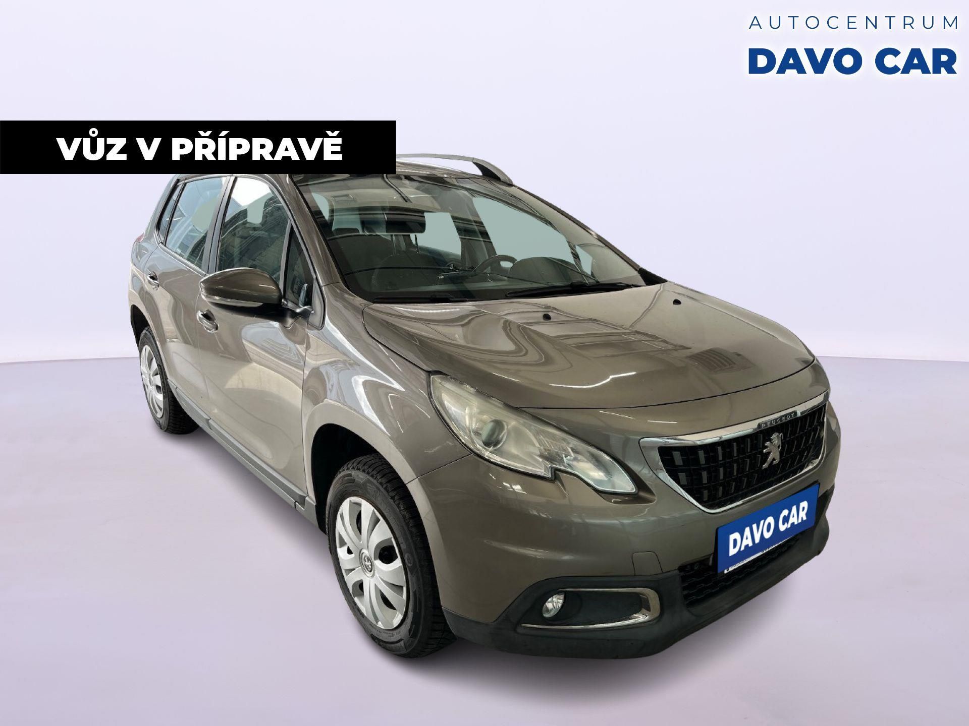 Peugeot 2008, 1,2 PT 82k CZ Active 2.Maj - fotka 2