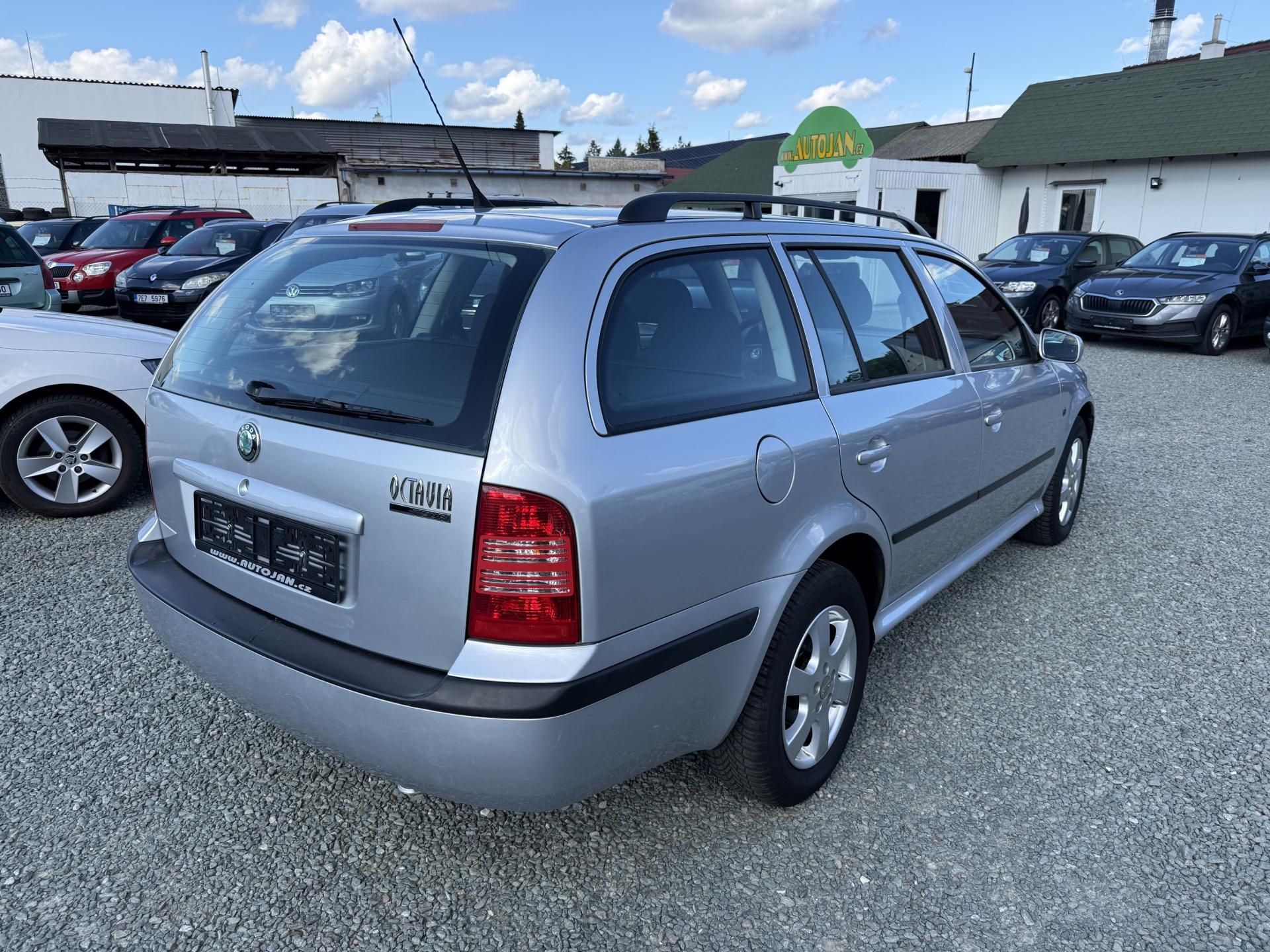 Škoda Octavia, 1.6i TOUR - fotka 6
