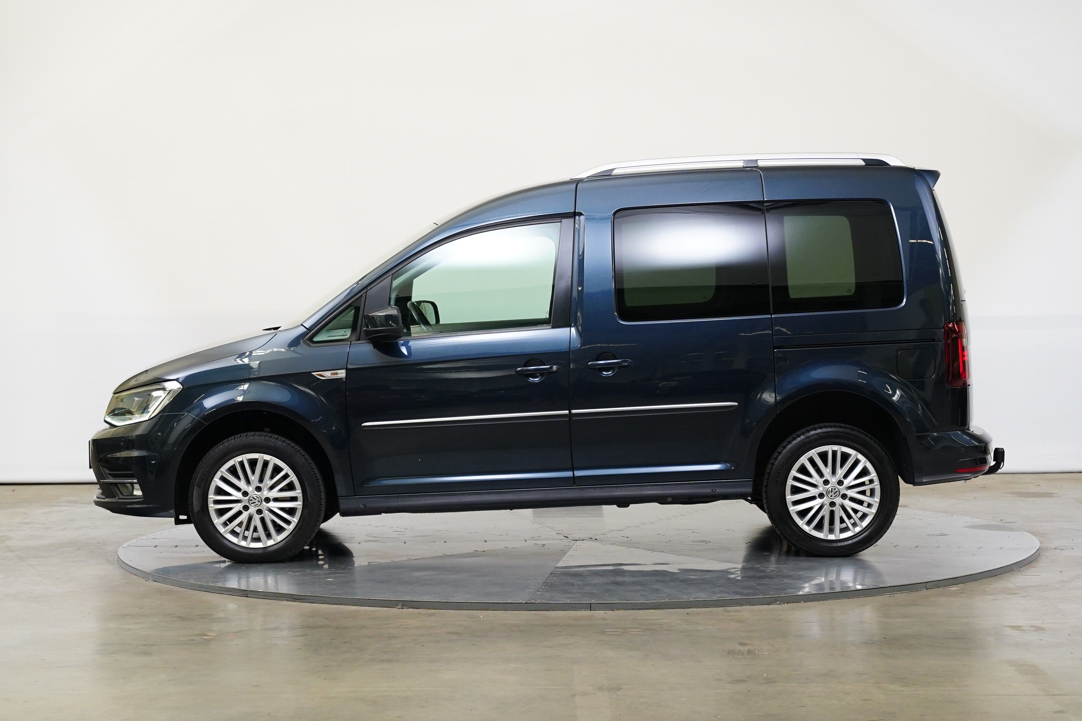 Volkswagen Caddy, 2.0 TDI 110kW 4Motion Highline - fotka 3