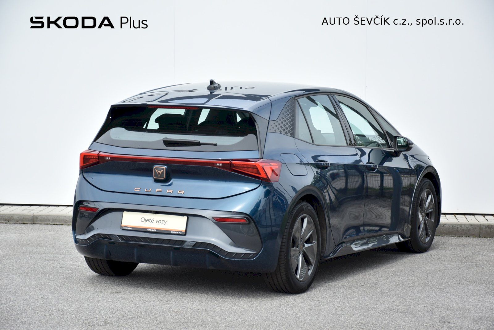 Cupra Born, 150 KW 58kWh Baterka - fotka 2