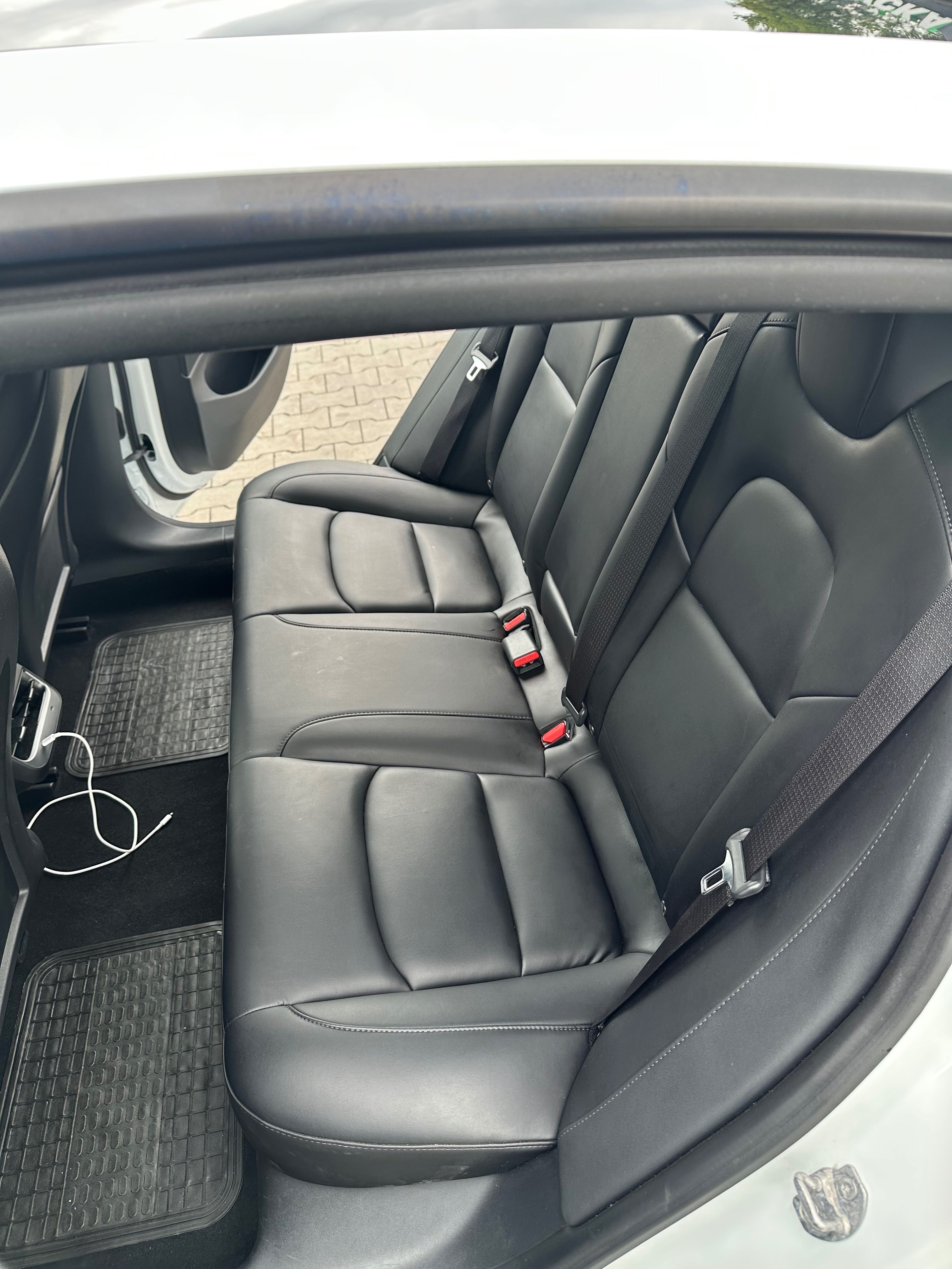 Tesla Model 3, Tesla Model 3 SR plus - fotka 5