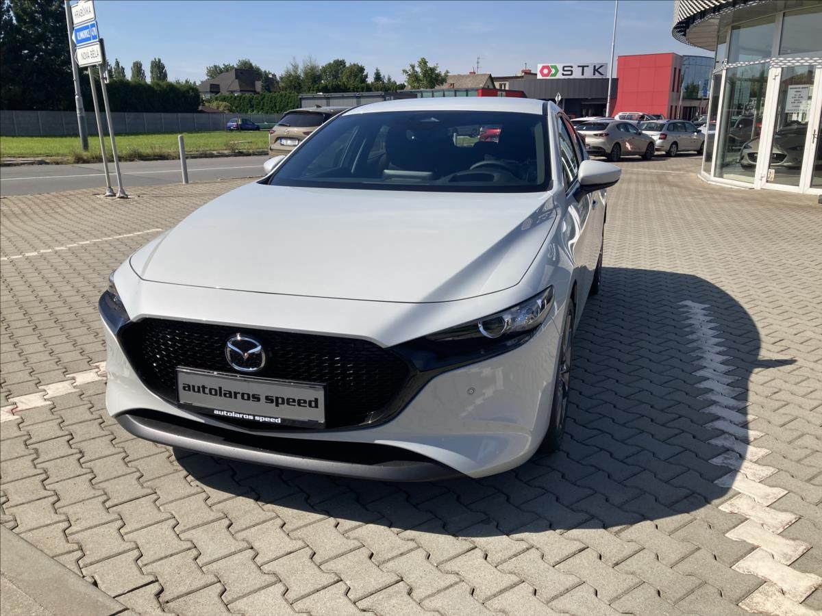 Mazda 3, 2,5 HB e-Skyactiv G140 6MT Cen - fotka 2