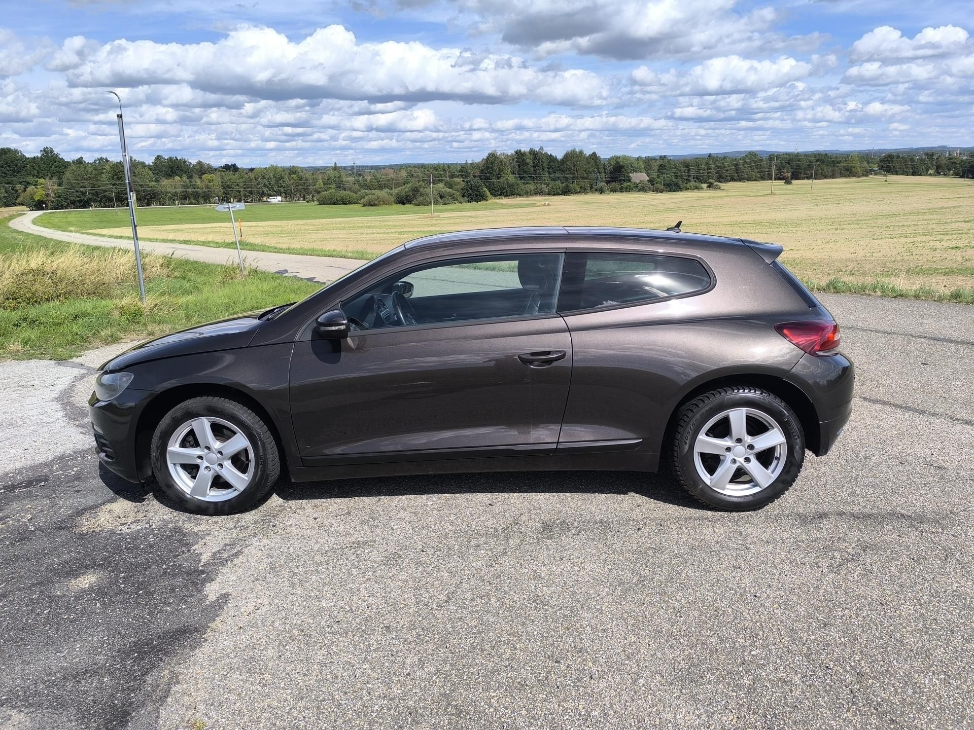 Volkswagen Scirocco, 1,4 BENZÍN,DOLOŽENÉ KM - fotka 5
