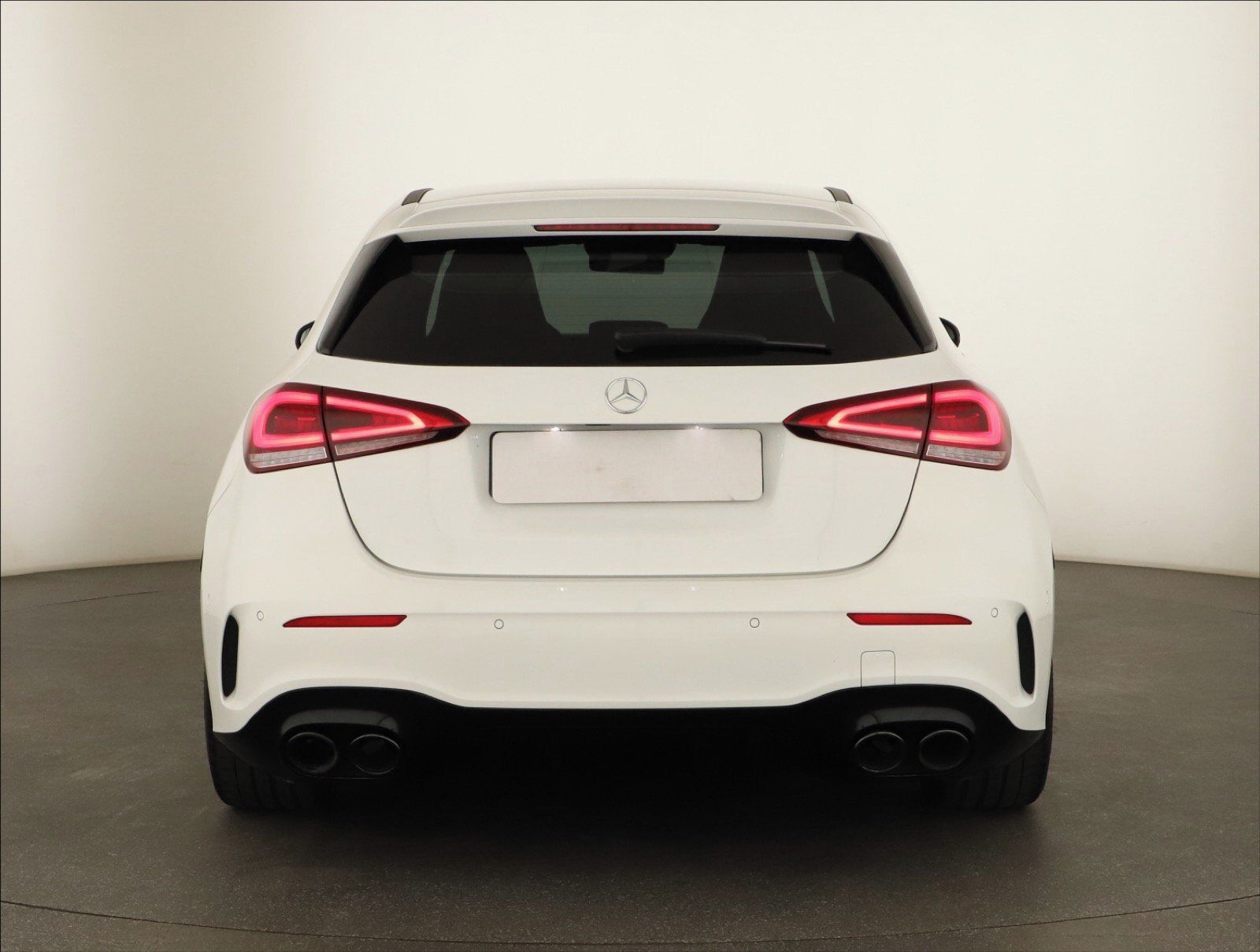 Mercedes-Benz Třídy A, 45S AMG 4MATIC+, AMG line - fotka 4